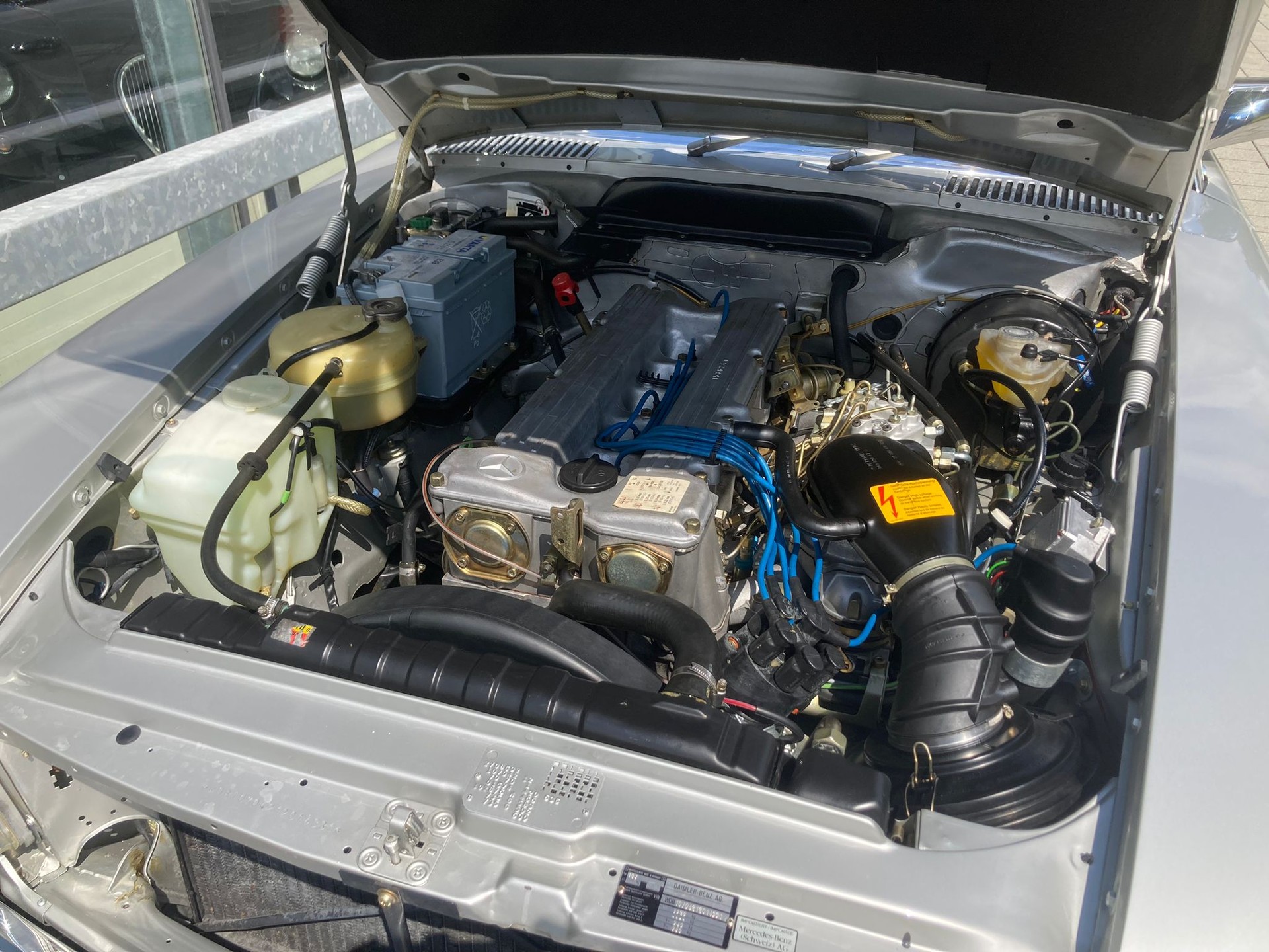 MERCEDES-BENZ SL 280-image-19