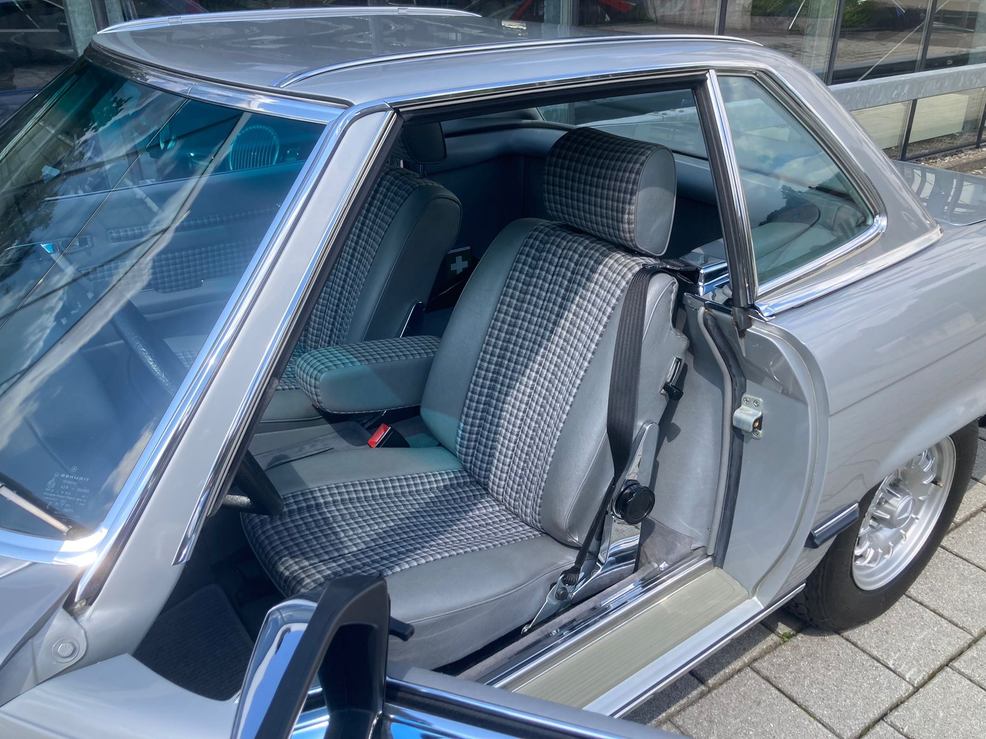 MERCEDES-BENZ SL 280-image-10