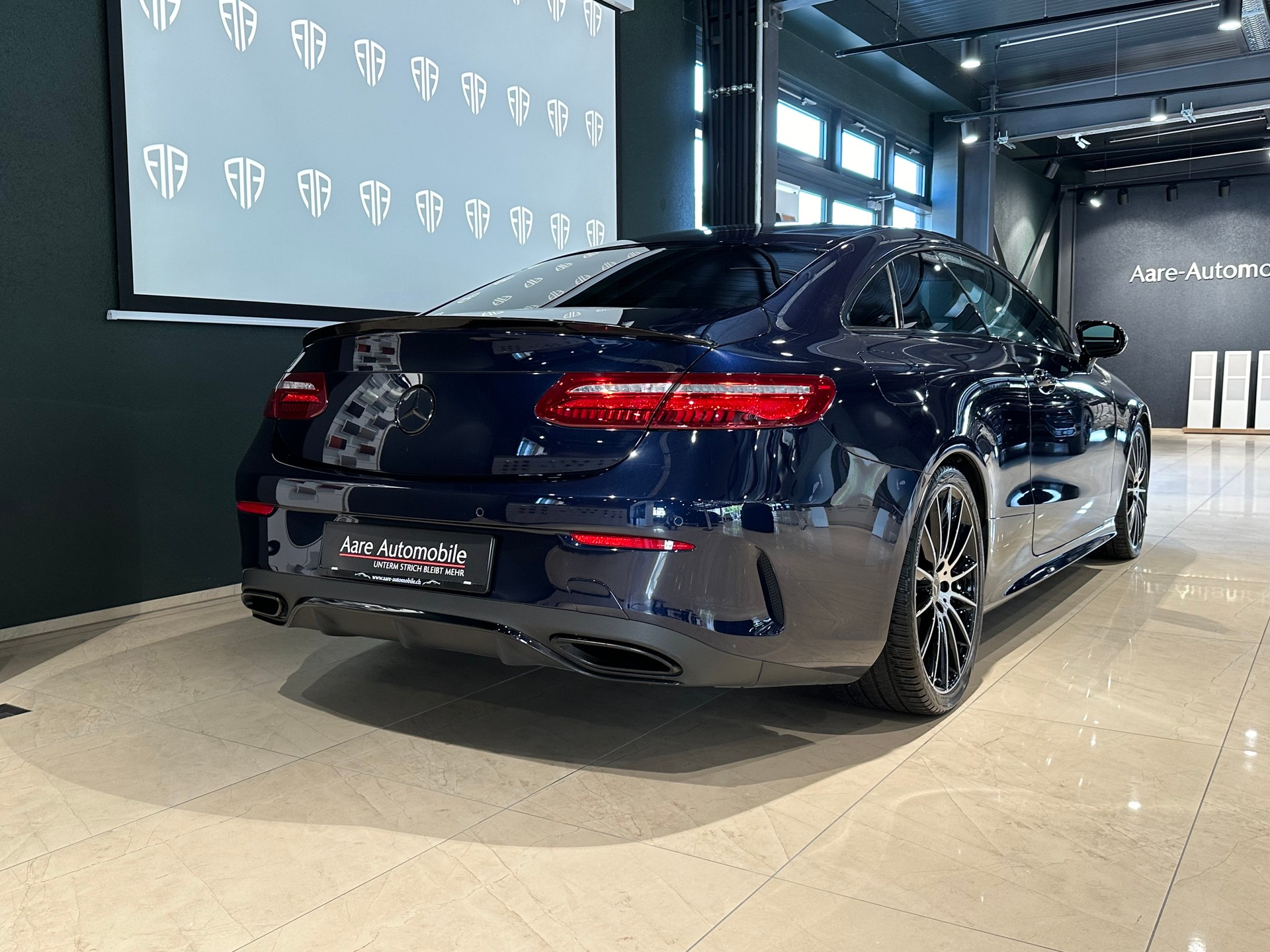 MERCEDES-BENZ E 450 Coupé AMG Line 4 Matic 9G-Tronic-showroom-element-2