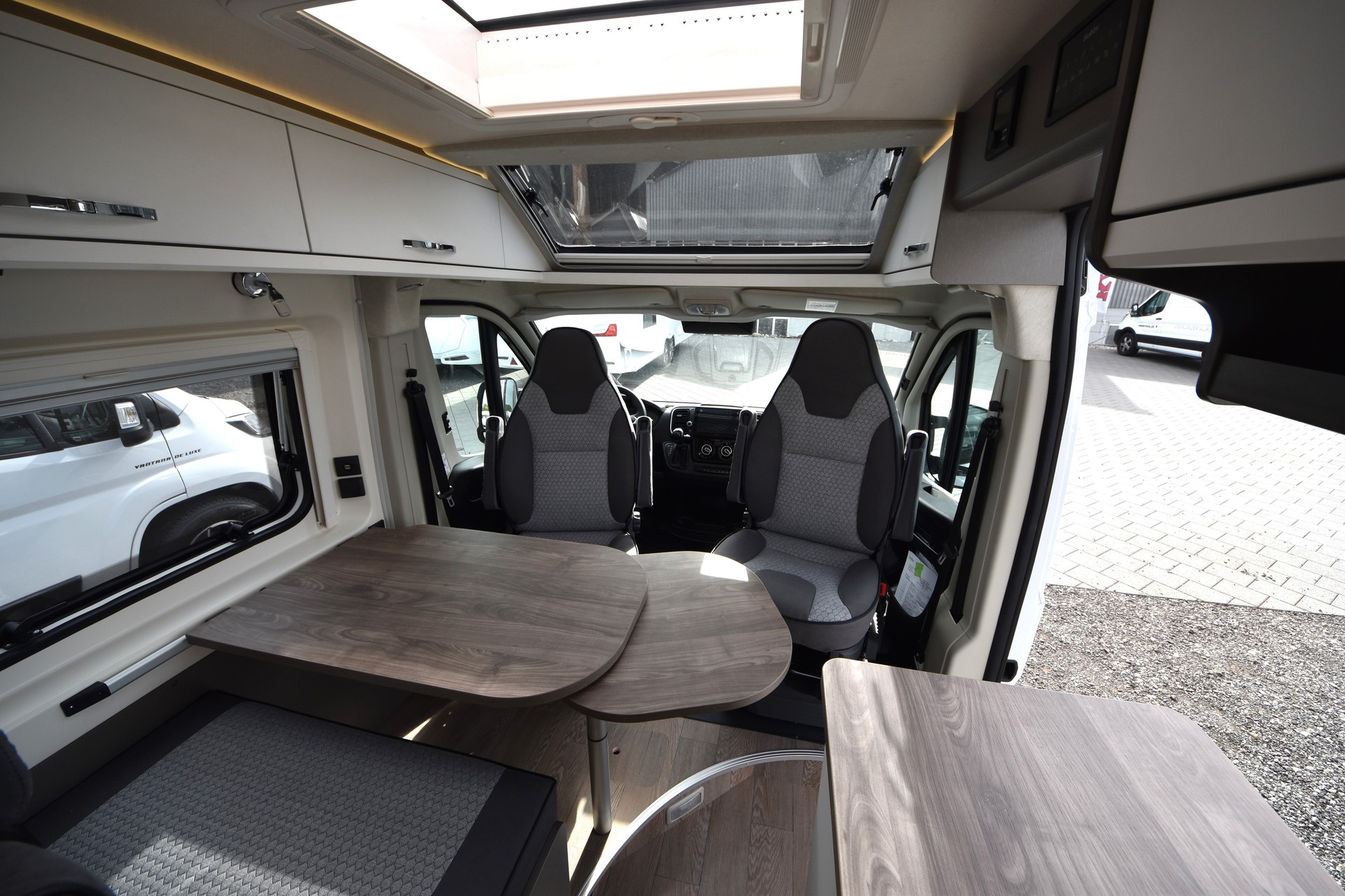 HOBBY Vantana K65 ET De Luxe-image-8