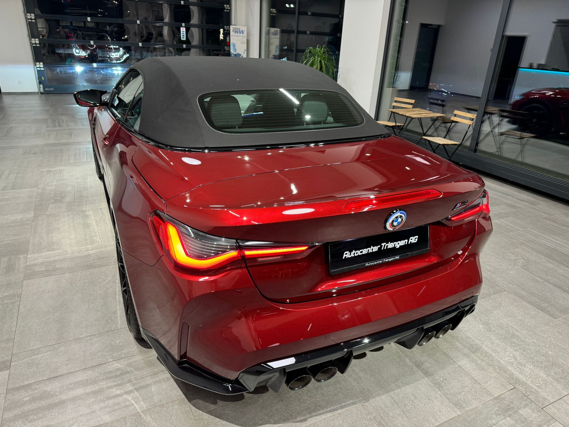 BMW M4 Cabrio Competition M xDrive-image-6