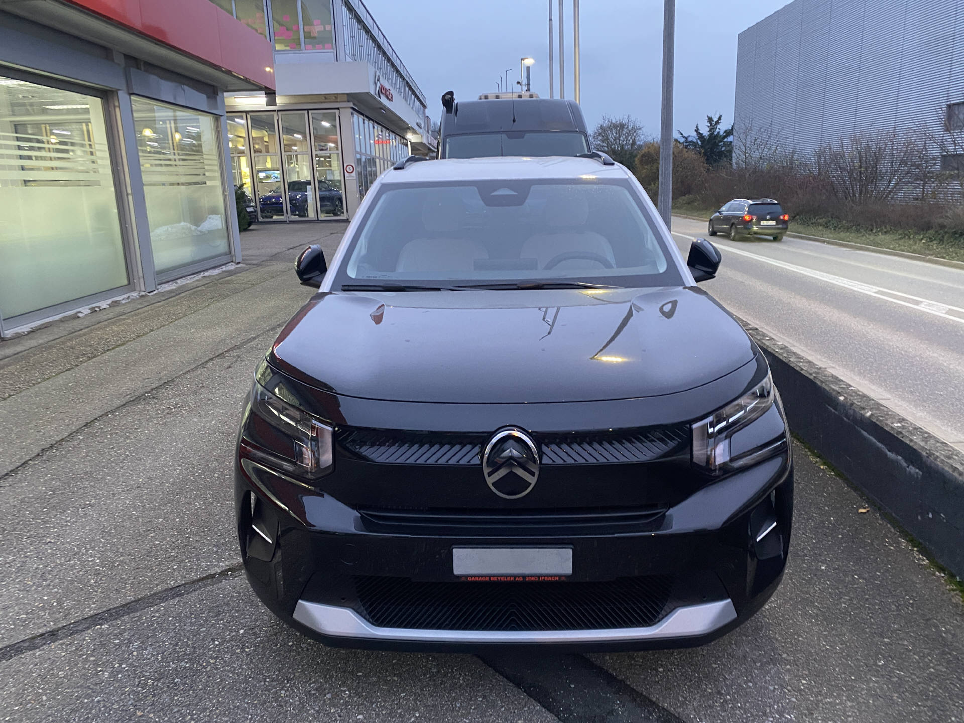 CITROEN C3 1.2i PureTech Max-image-1