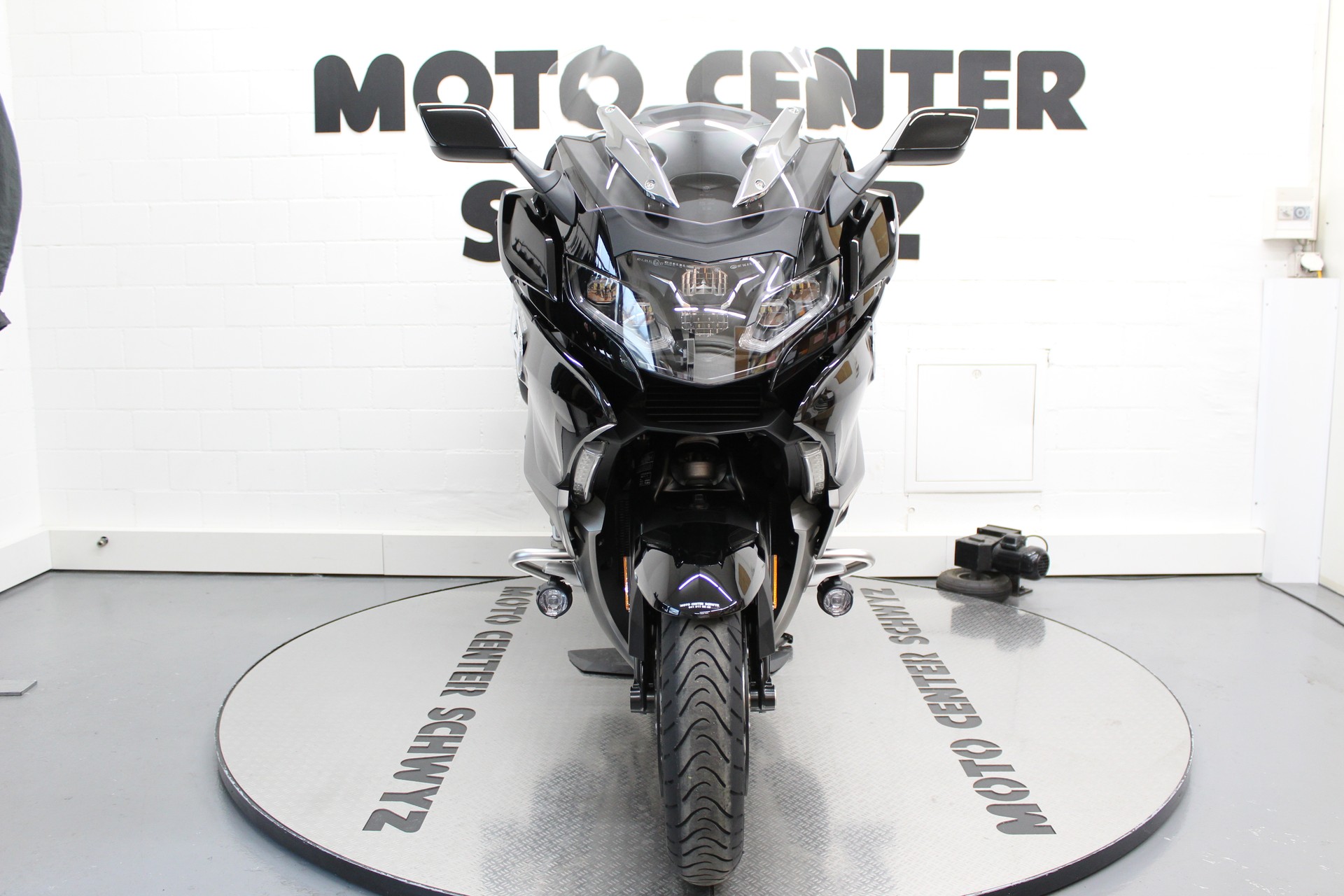 BMW K 1600 GTL-image-2