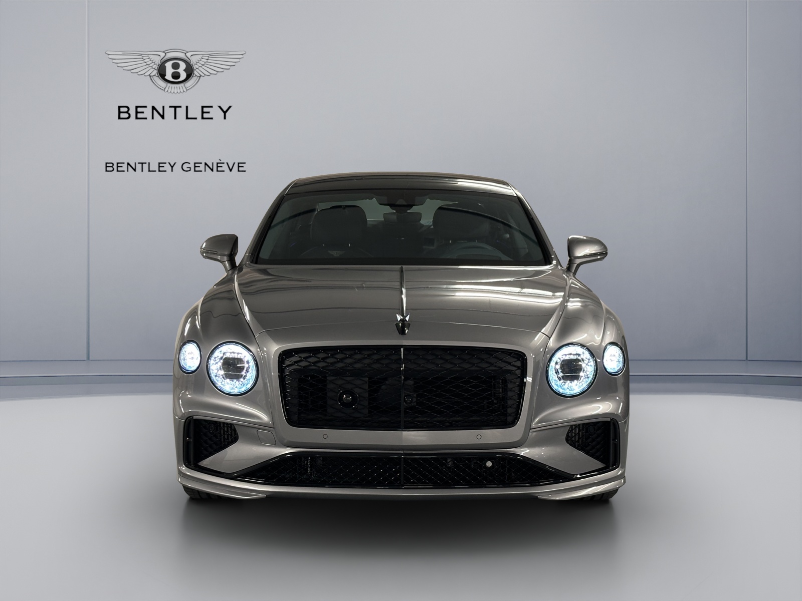 BENTLEY FLYING SPUR V8 Speed 782 Ch-showroom-element-1