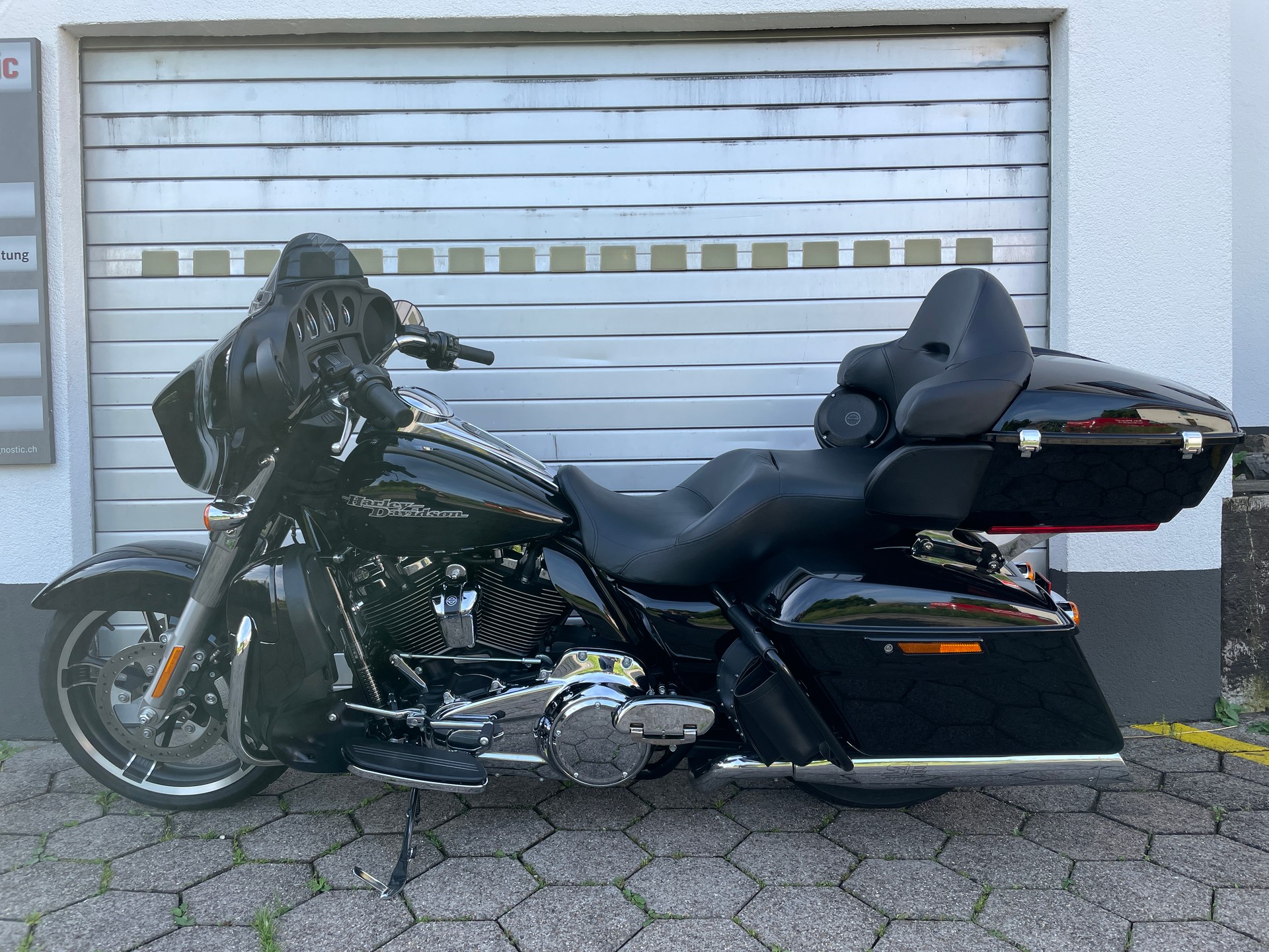 HARLEY-DAVIDSON FLHX Street Glide 107 ABS-image-3