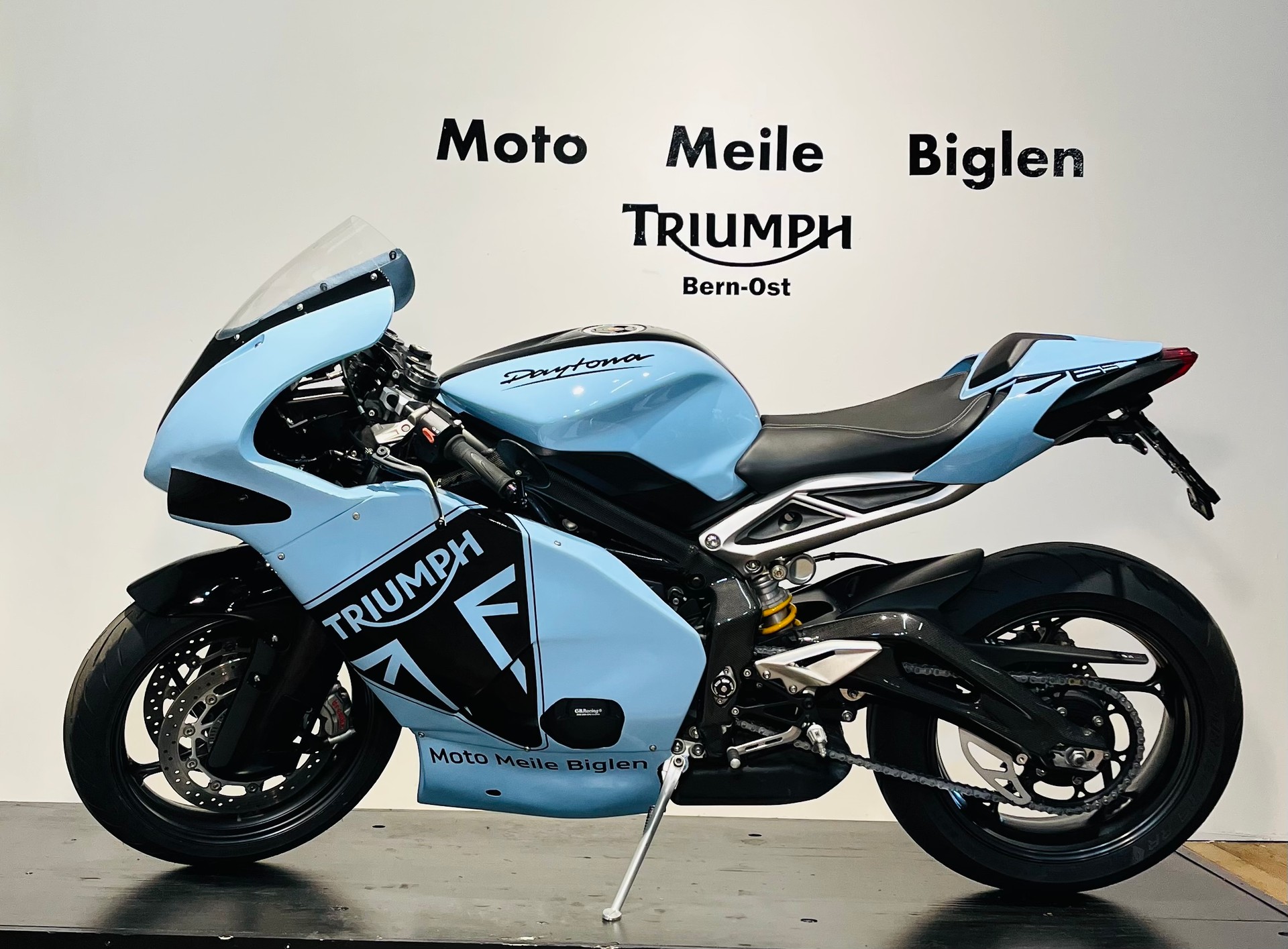 TRIUMPH Street Triple RS 765 ABS-image-4