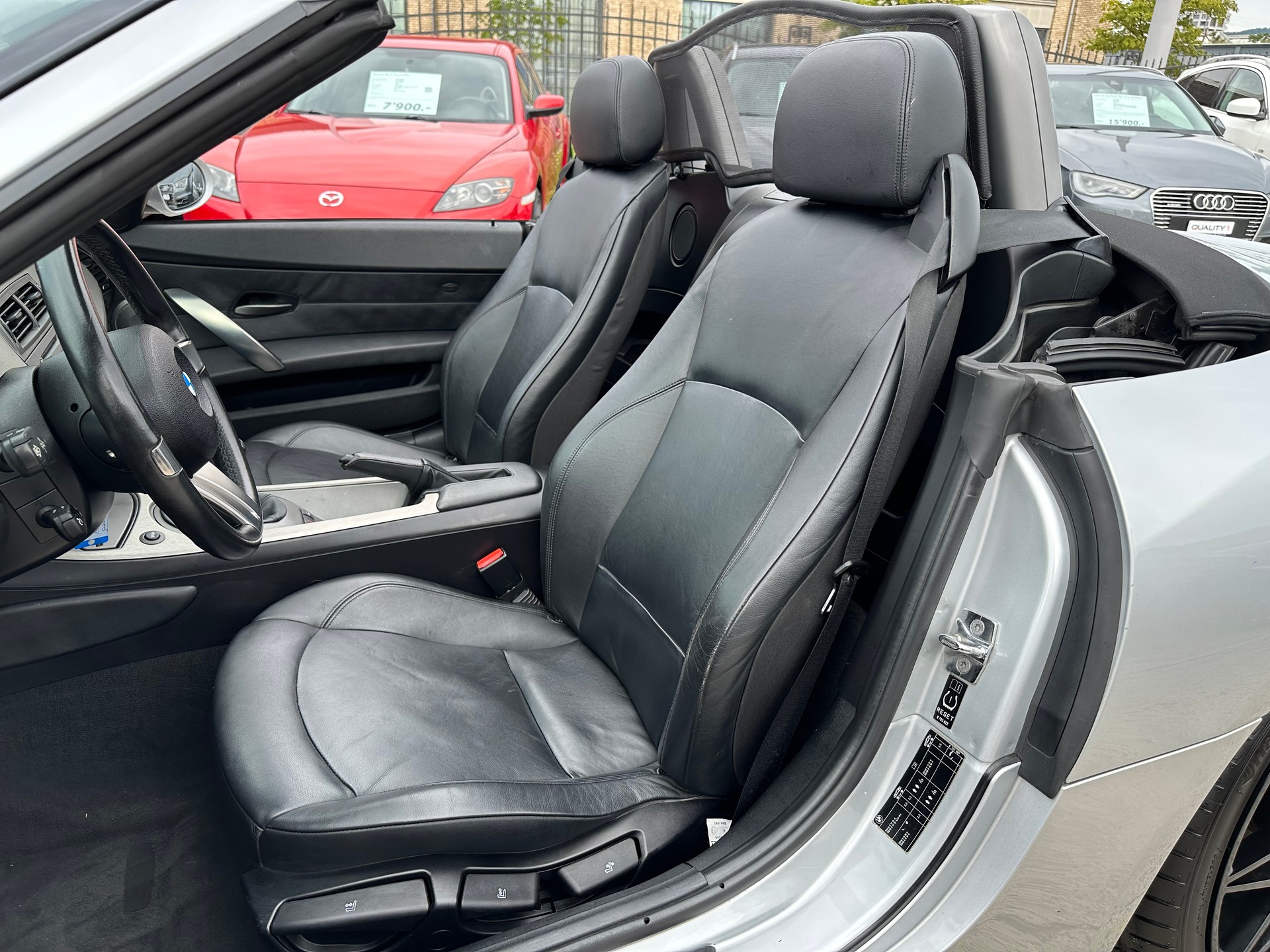 BMW Z4 3.0i Roadster 231 PS-image-12