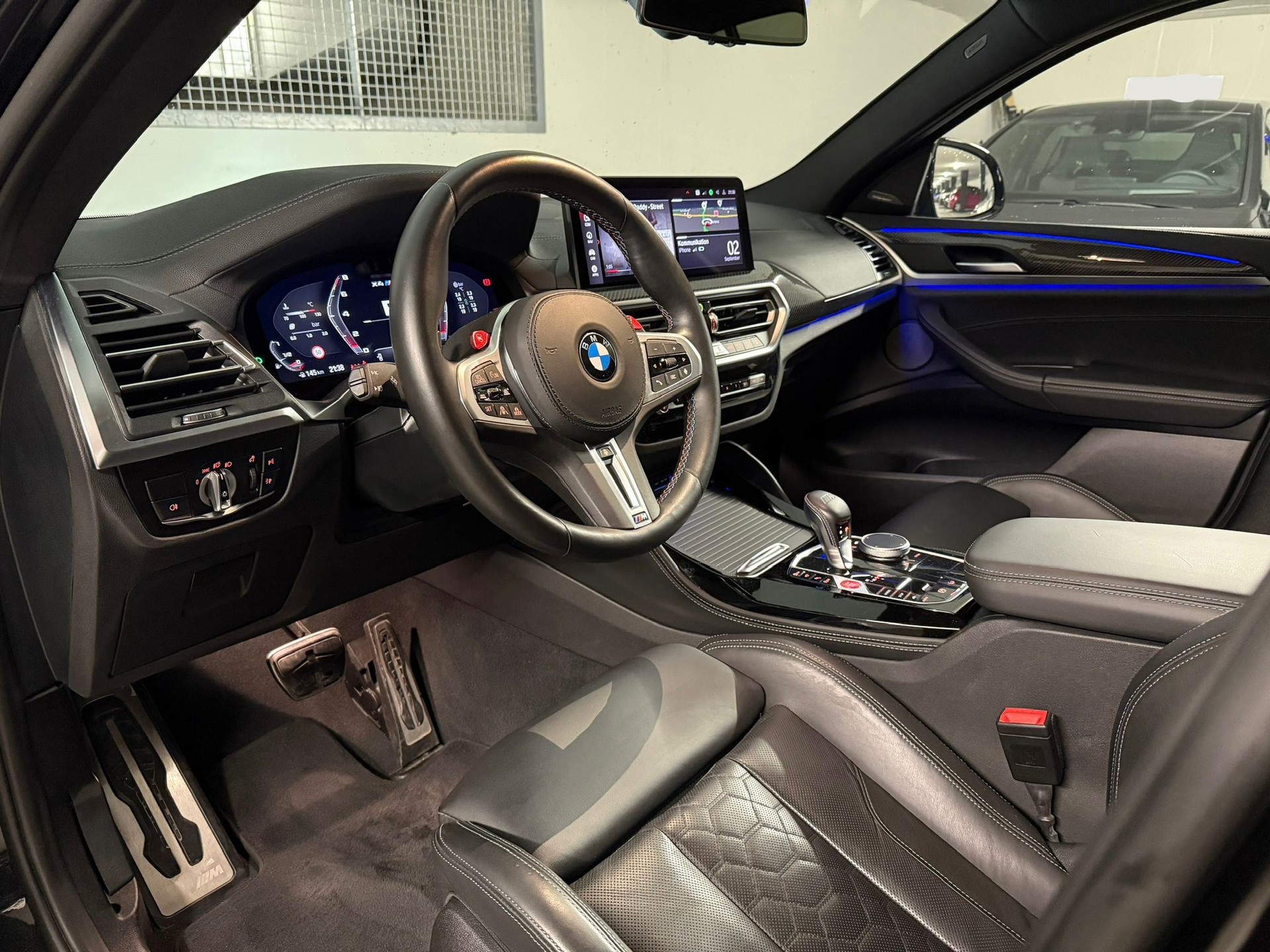 BMW X4M xDrive M Competition Steptronic-image-8