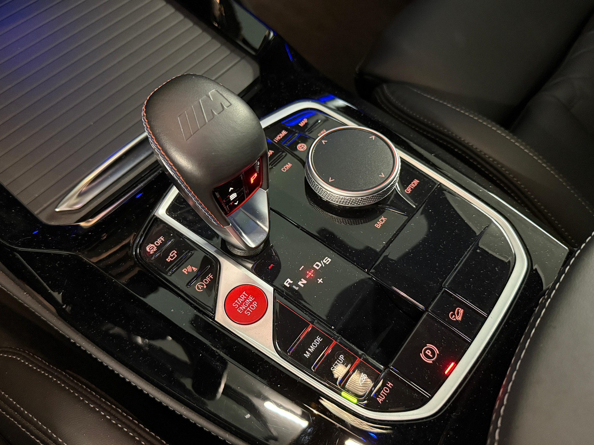 BMW X4M xDrive M Competition Steptronic-image-9