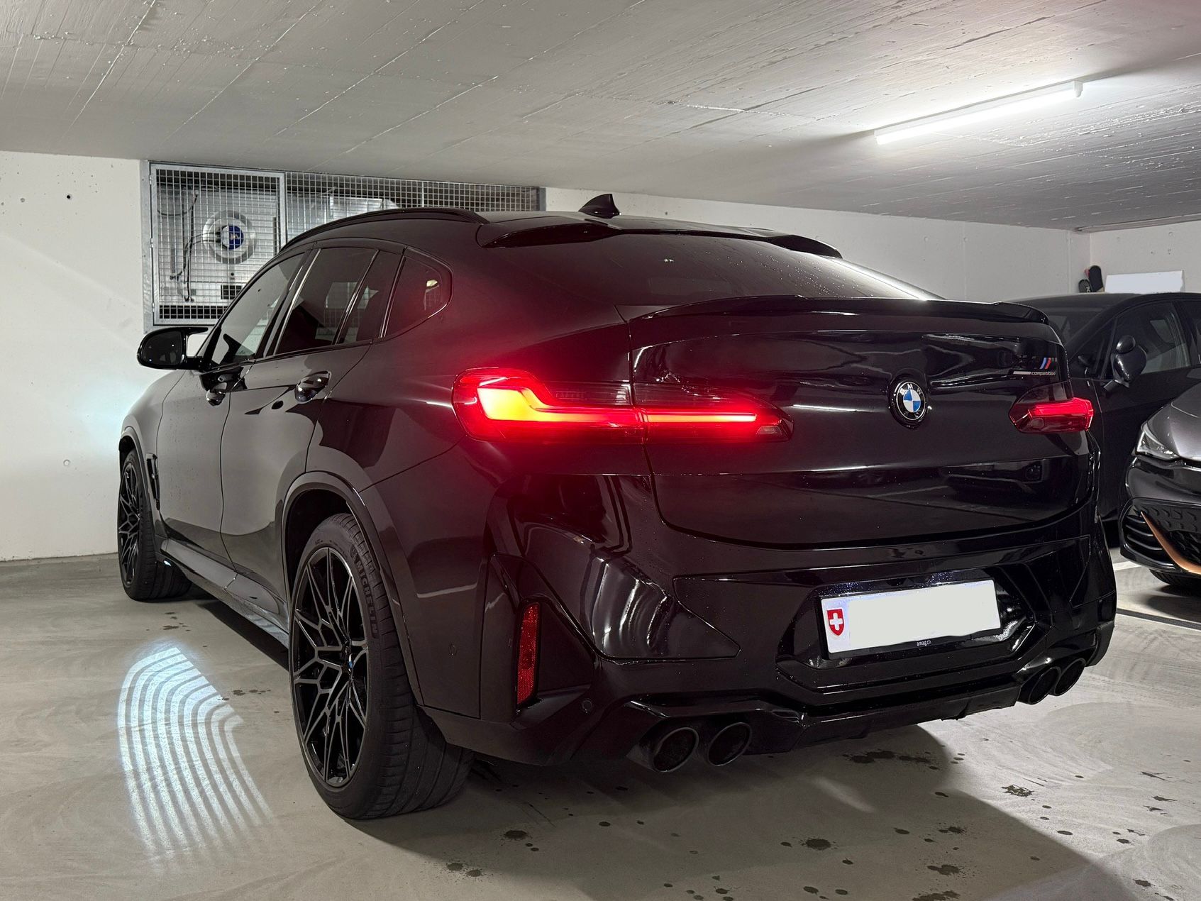 BMW X4M xDrive M Competition Steptronic-image-2