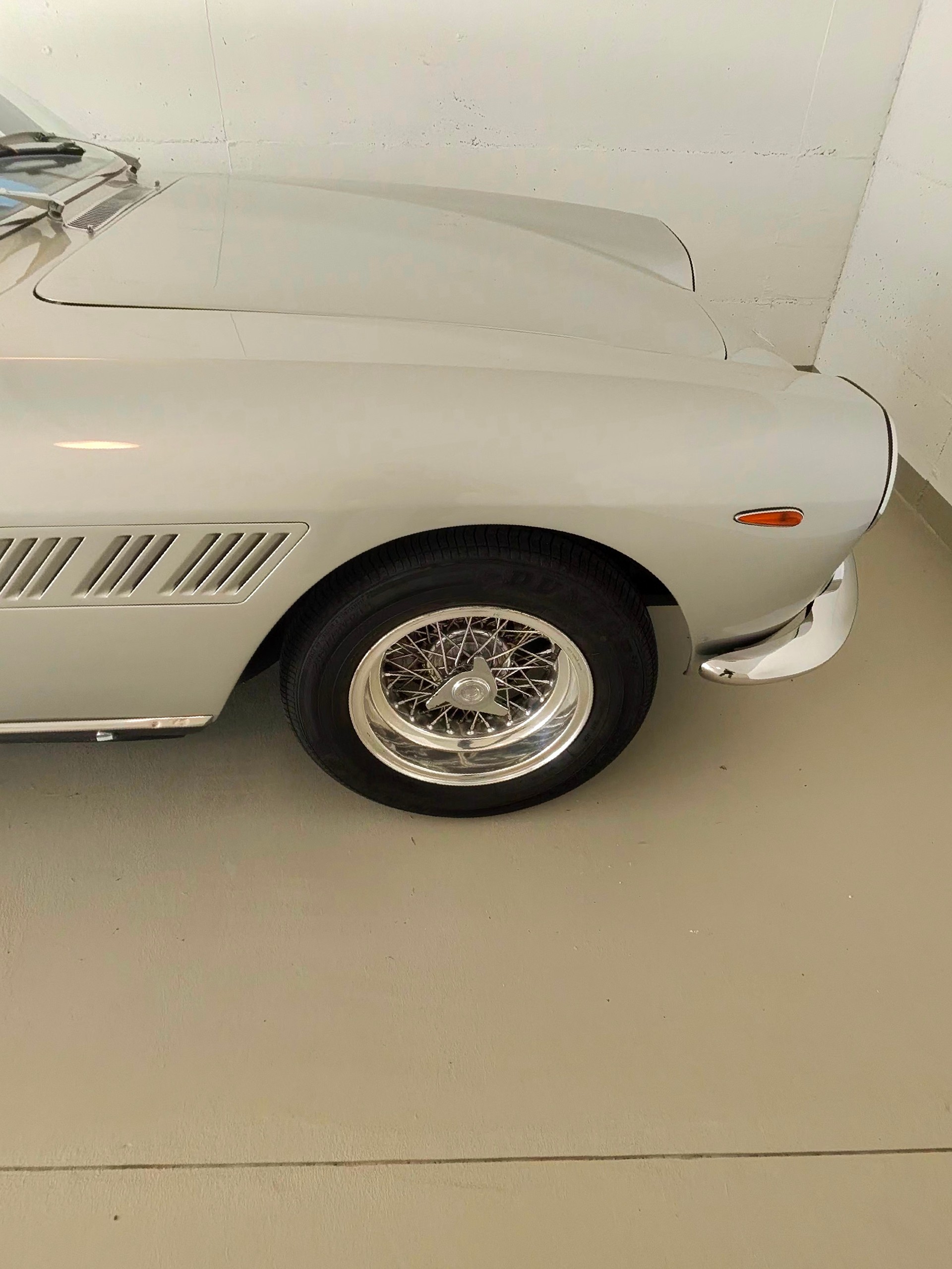 FERRARI GT 330 GT 2+2