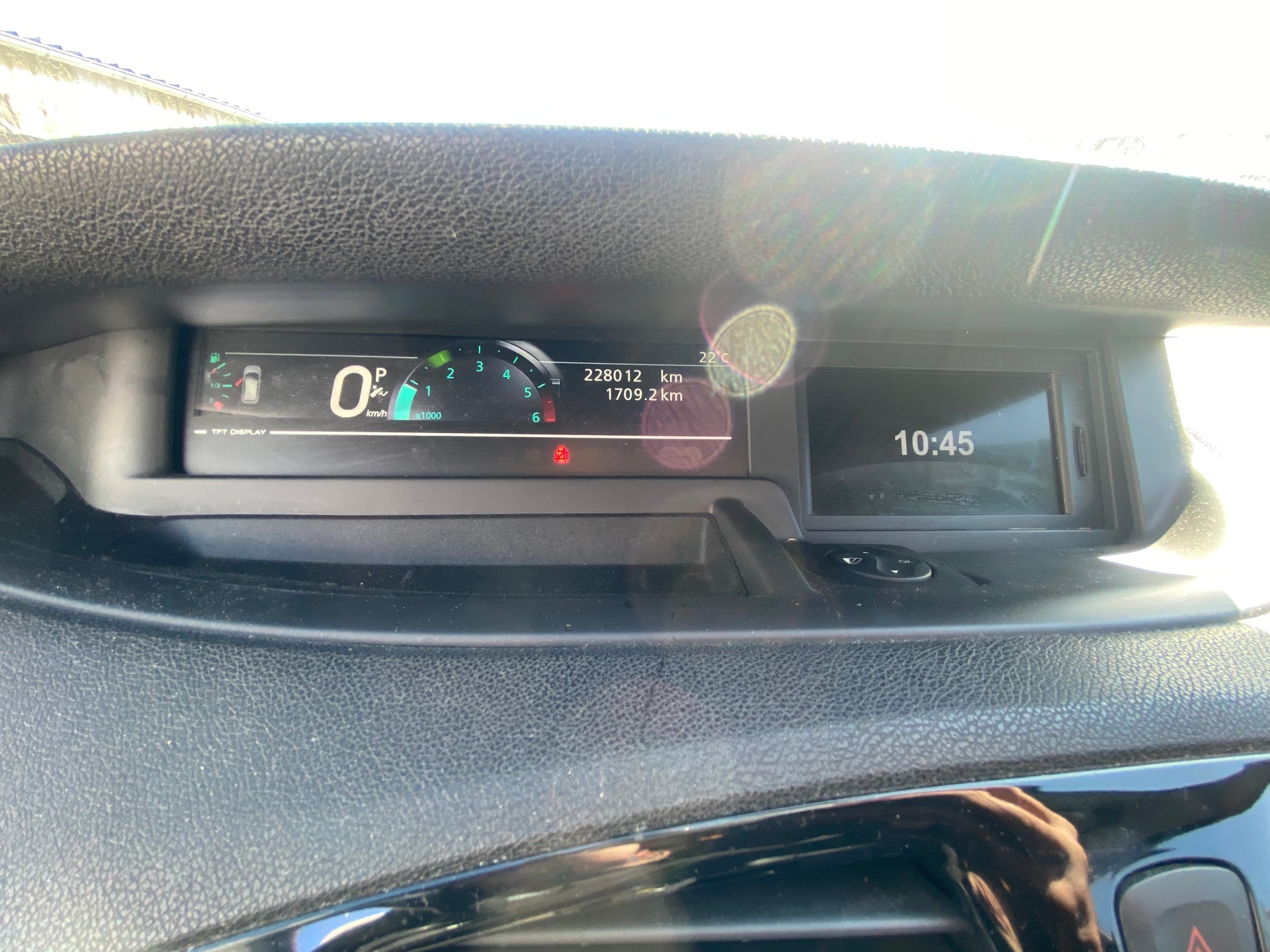 RENAULT Grand Scénic 1.5 dCi Dynamique EDC-image-8