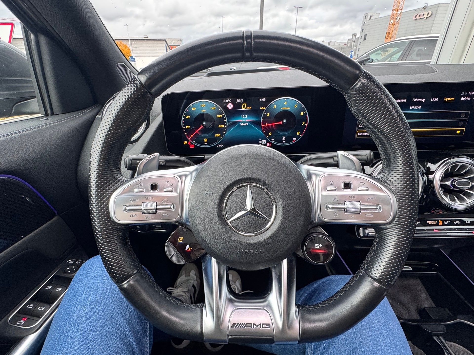 MERCEDES-BENZ GLA 35 AMG 4Matic 8G-Speedshift DCT-image-16