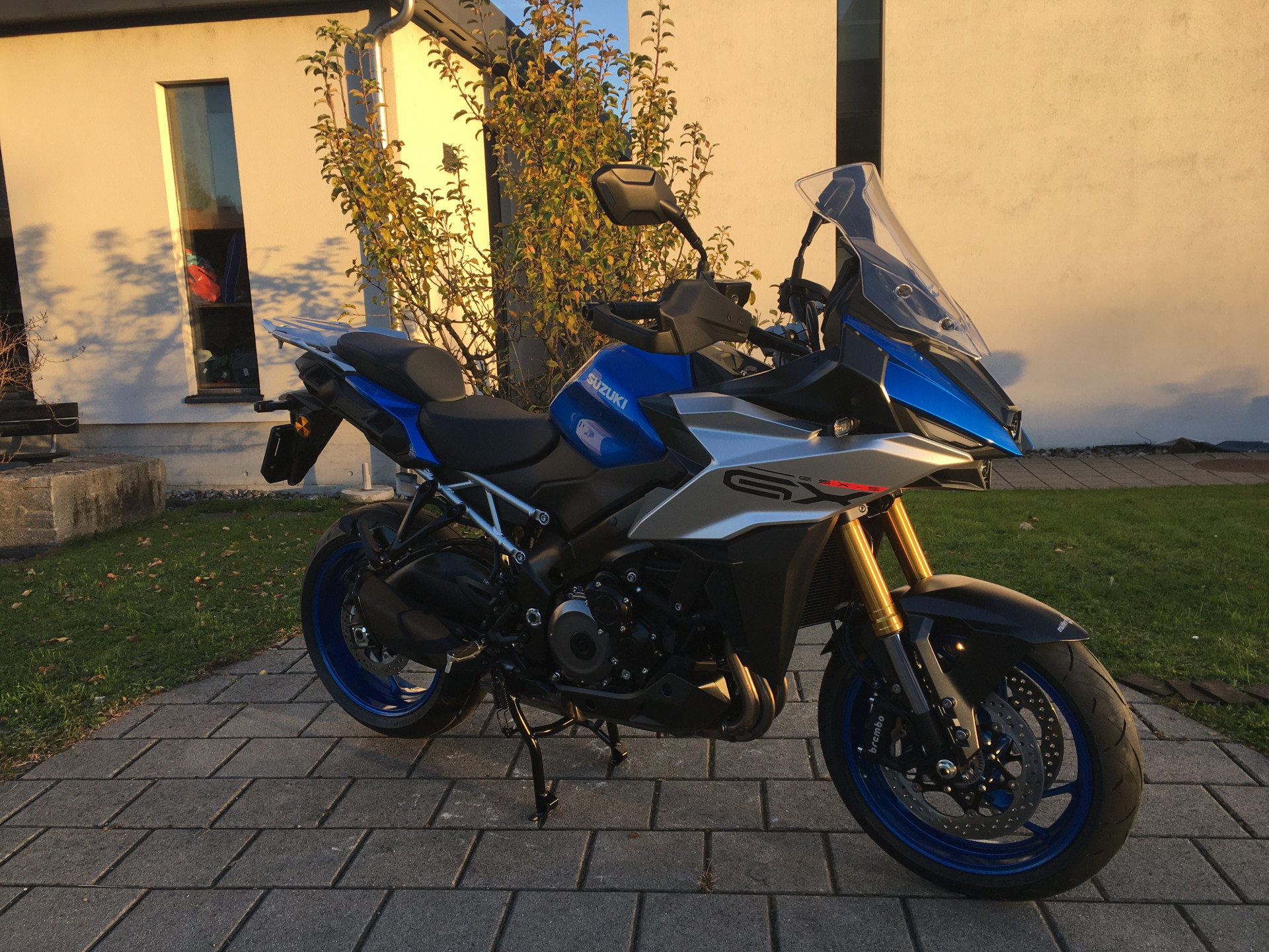 SUZUKI GSX-S 1000 GX-image-1