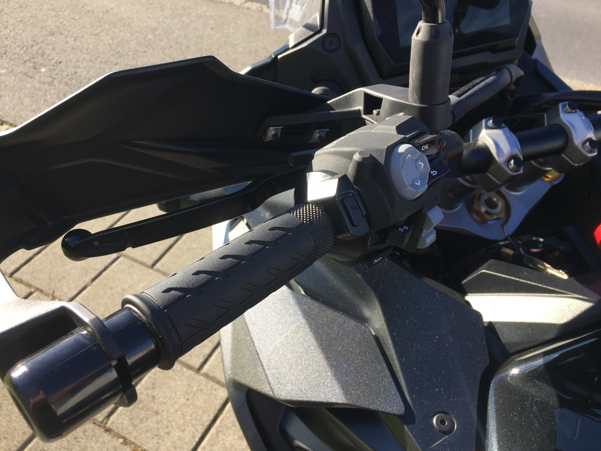 SUZUKI GSX-S 1000 GX-image-3