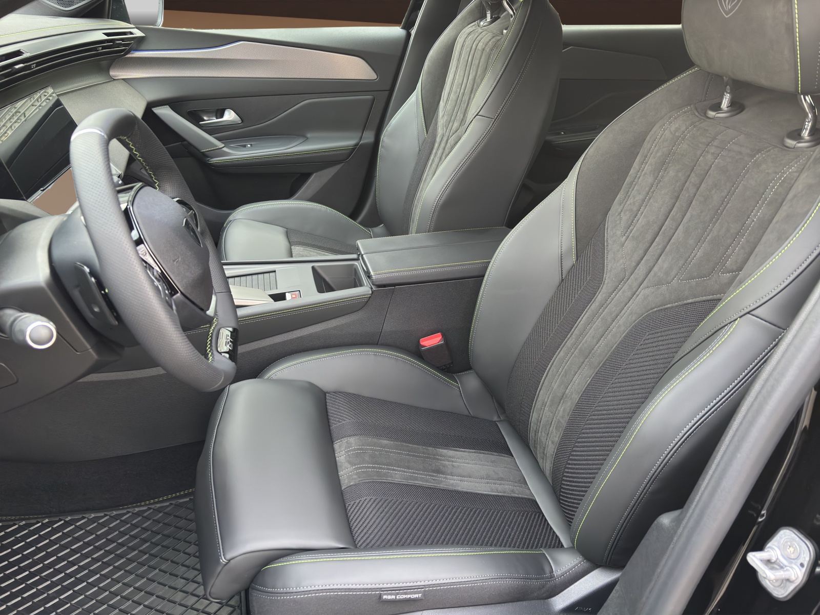 PEUGEOT 308 1.6 PHEV 195 GT-image-10