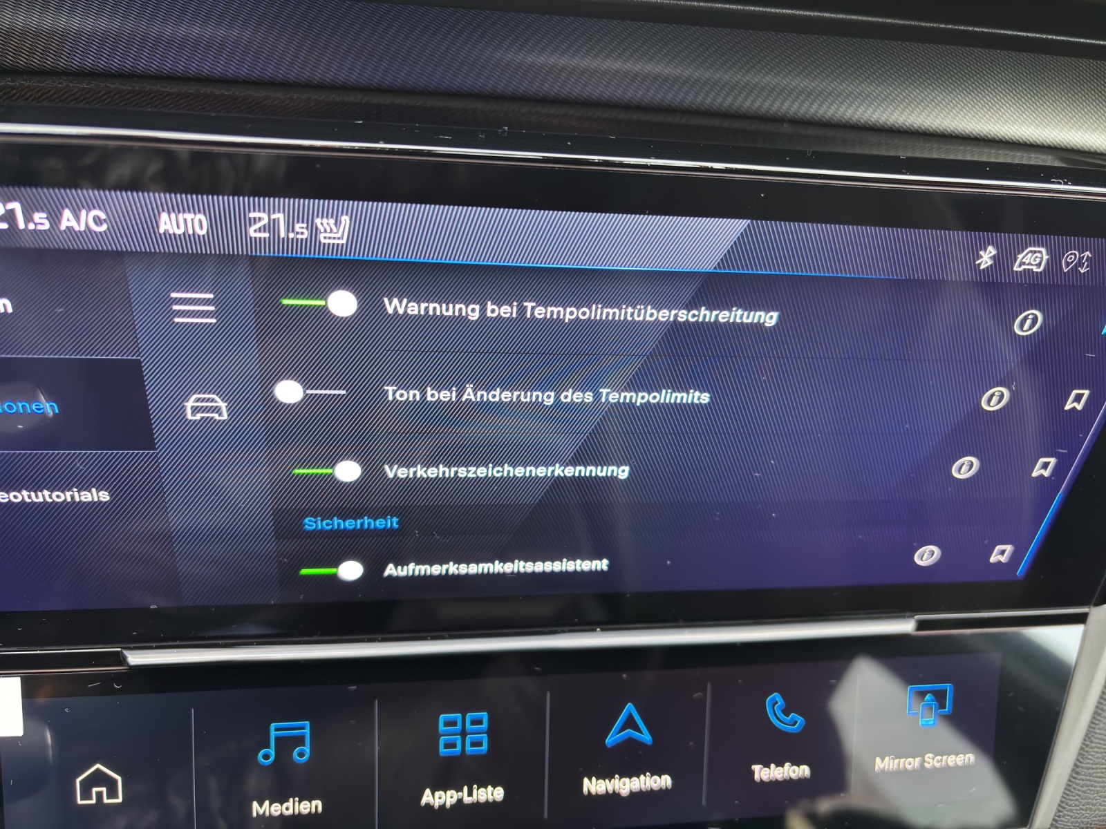 PEUGEOT 308 1.6 PHEV 195 GT-image-20