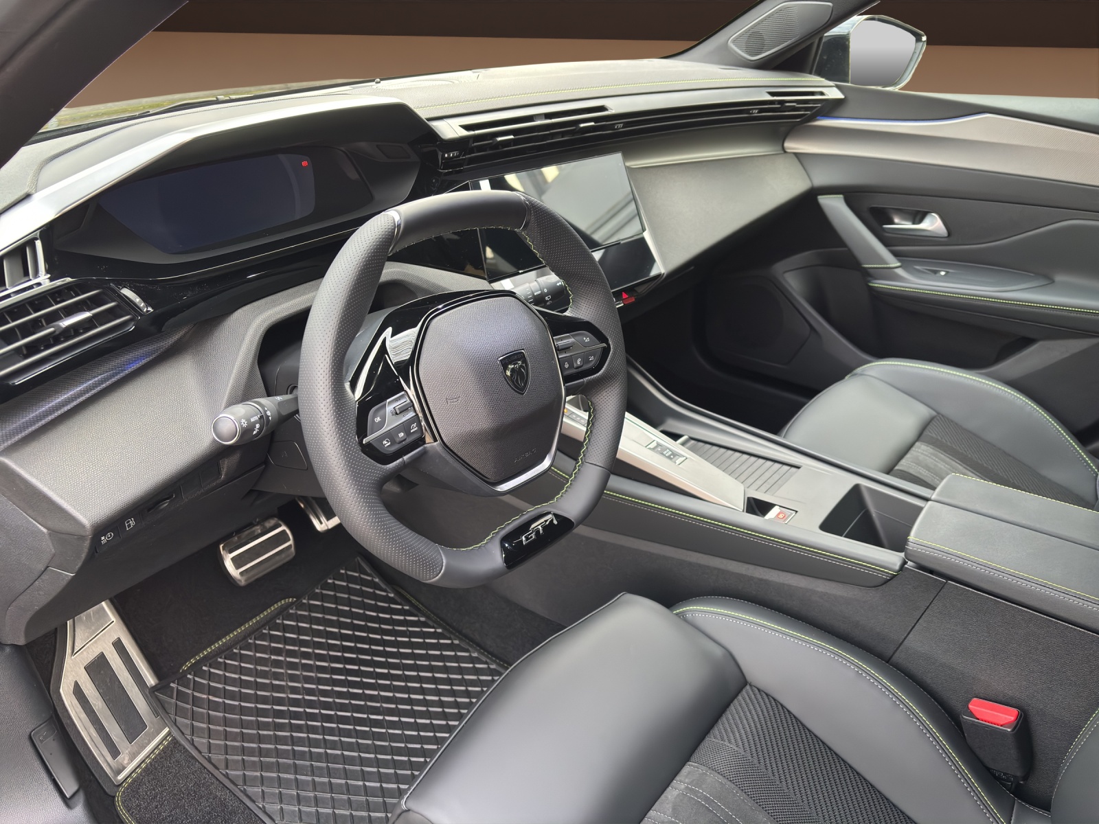 PEUGEOT 308 1.6 PHEV 195 GT-image-8