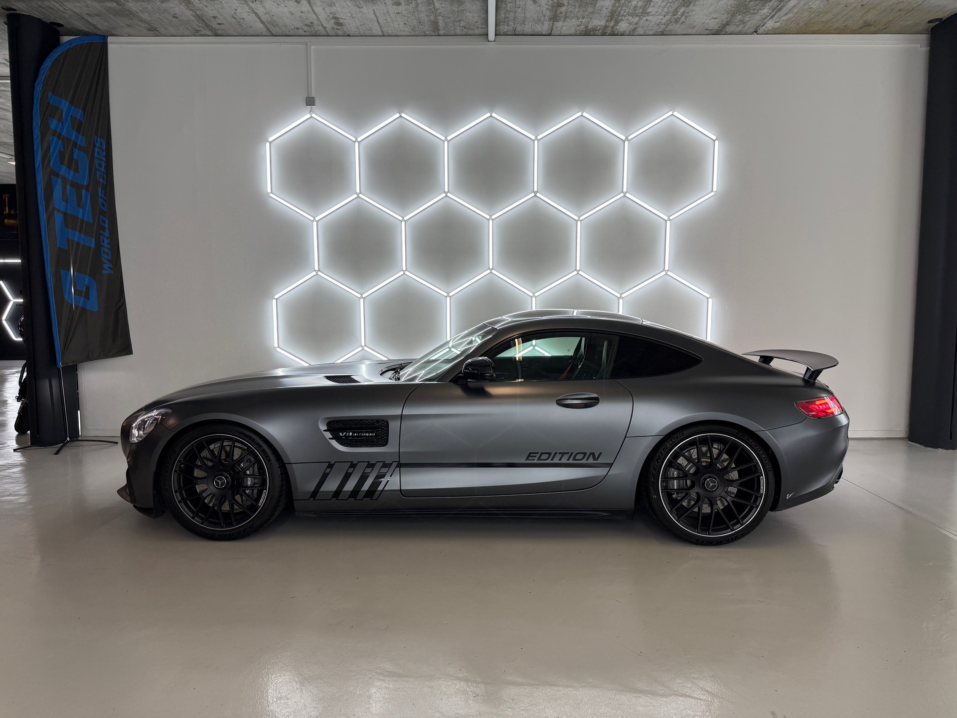 MERCEDES-BENZ AMG GT Speedshift DCT-showroom-element-2