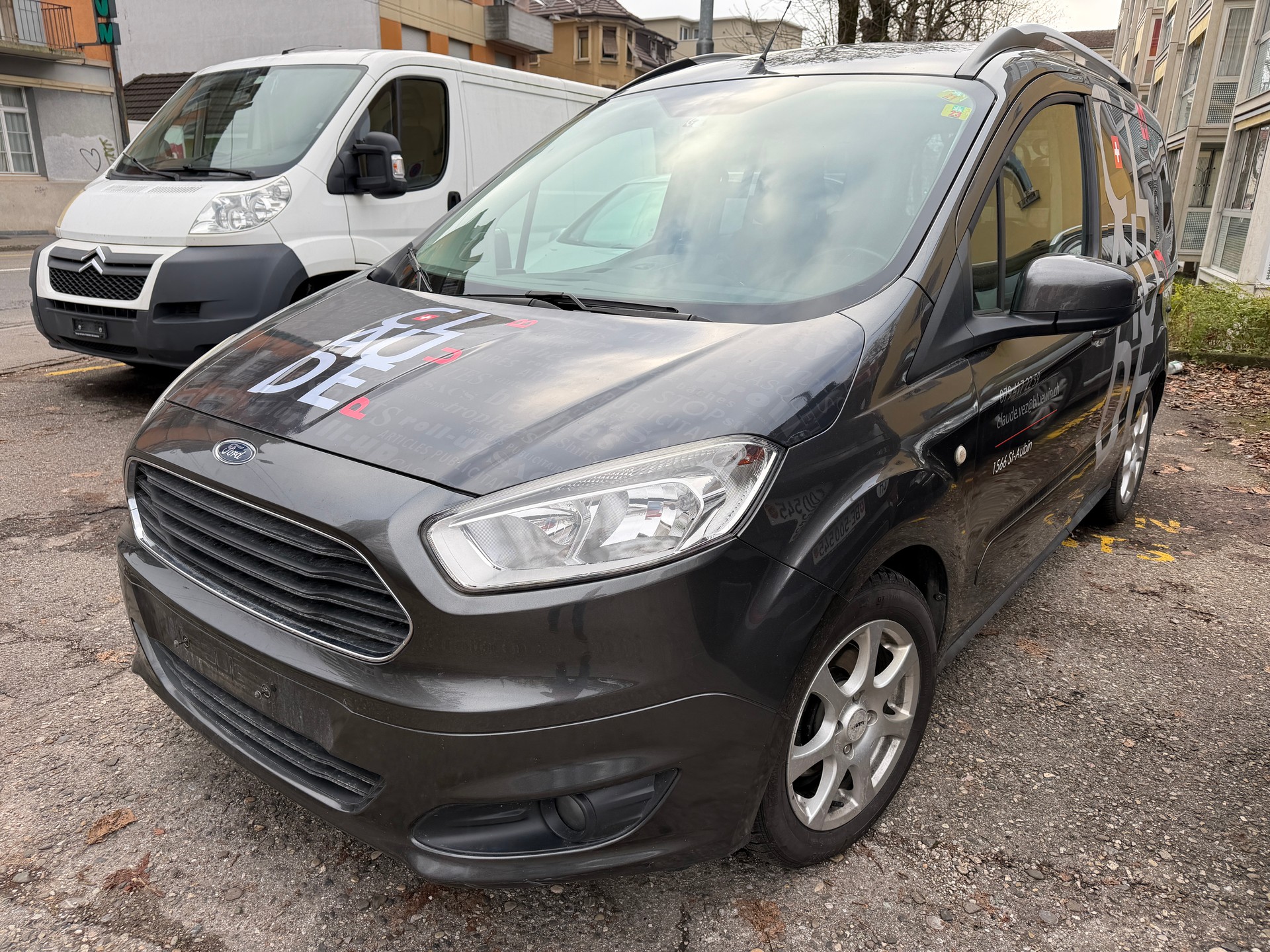 FORD Tourneo Courier 1.0 SCTi Titanium-image-1