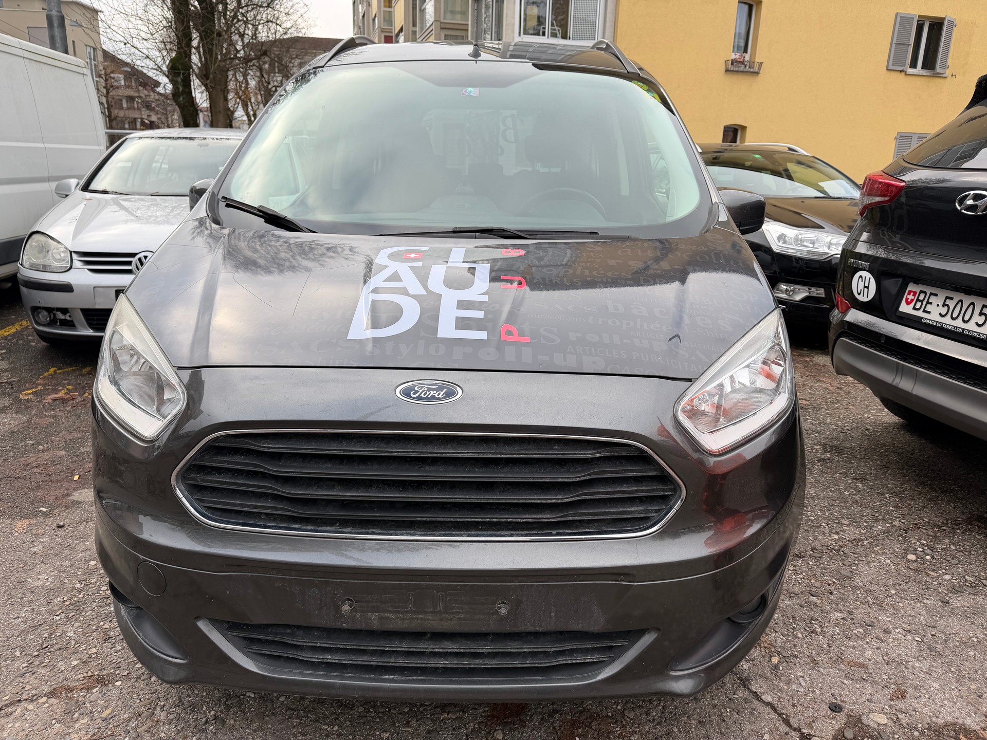 FORD Tourneo Courier 1.0 SCTi Titanium