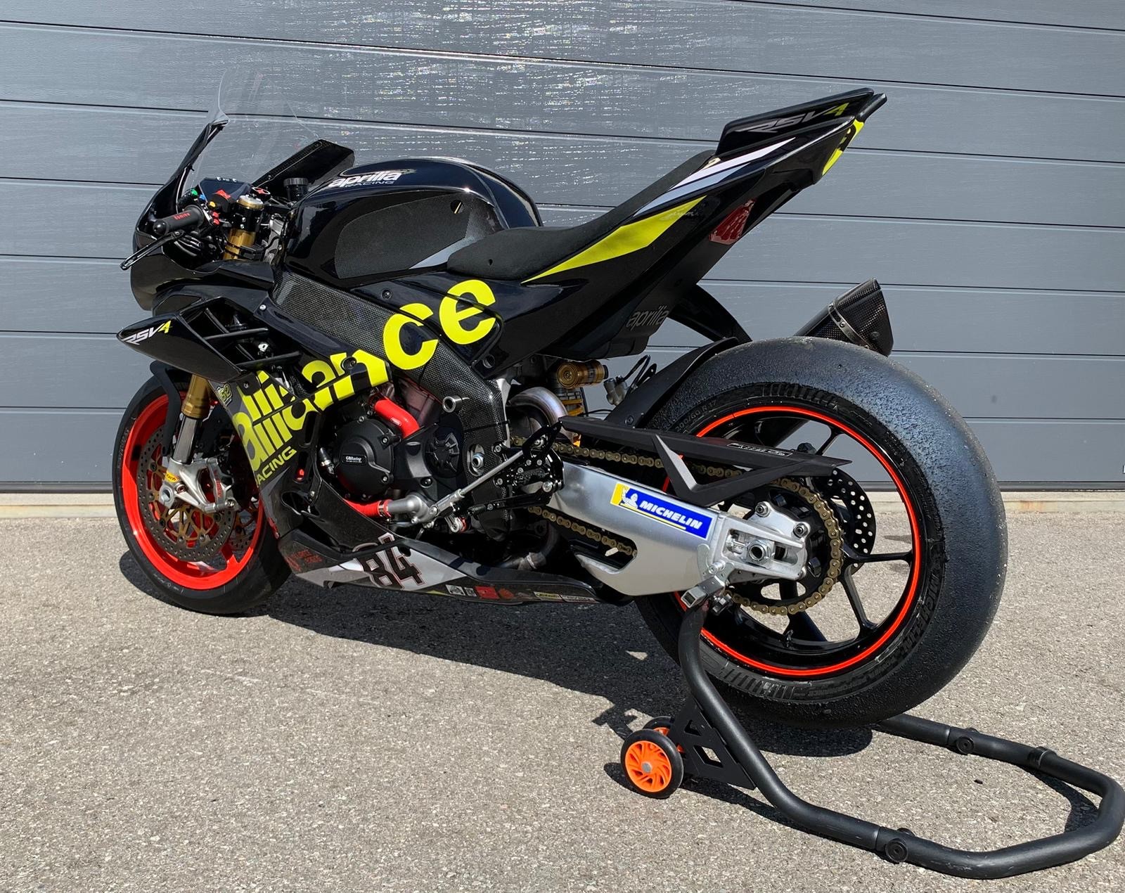 APRILIA RSV4 1100 RR-image-6