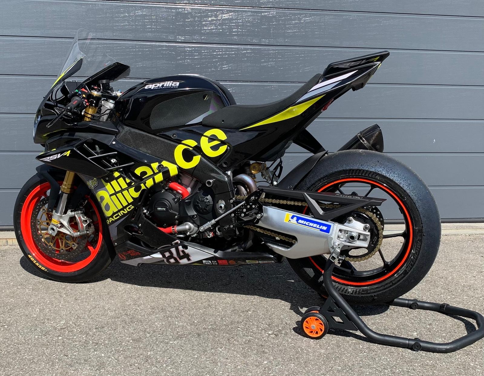 APRILIA RSV4 1100 RR-image-3
