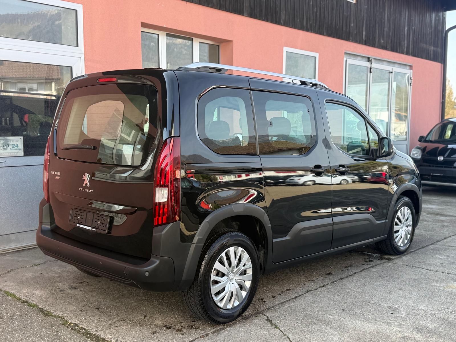 PEUGEOT Rifter 1.5 BlueHDi Active / MFK 11.2025-image-3