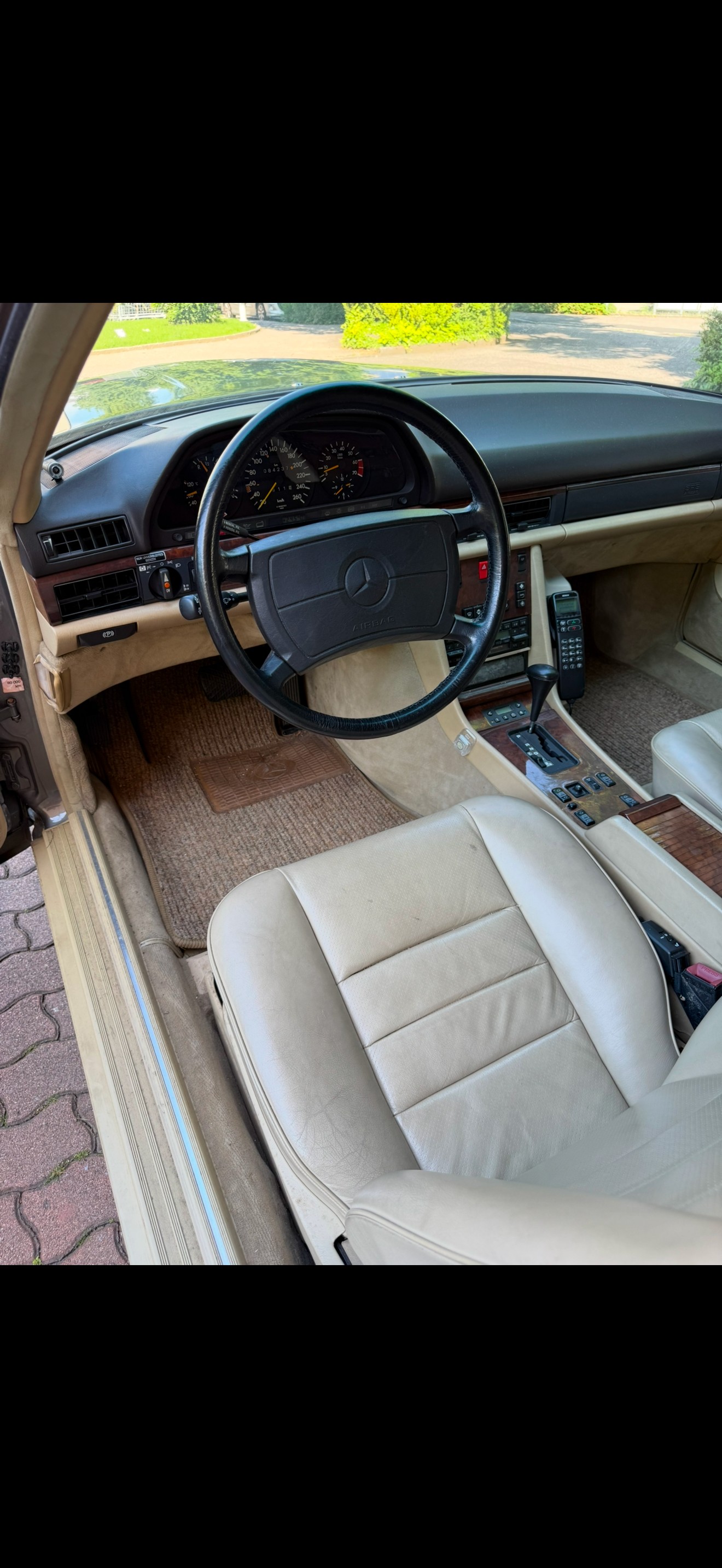MERCEDES-BENZ 560 SEC Automatic-image-9