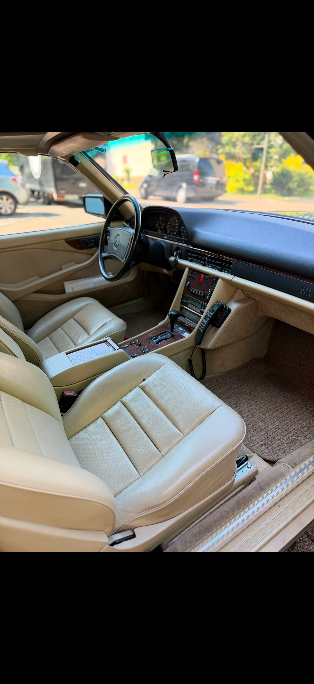MERCEDES-BENZ 560 SEC Automatic-image-11