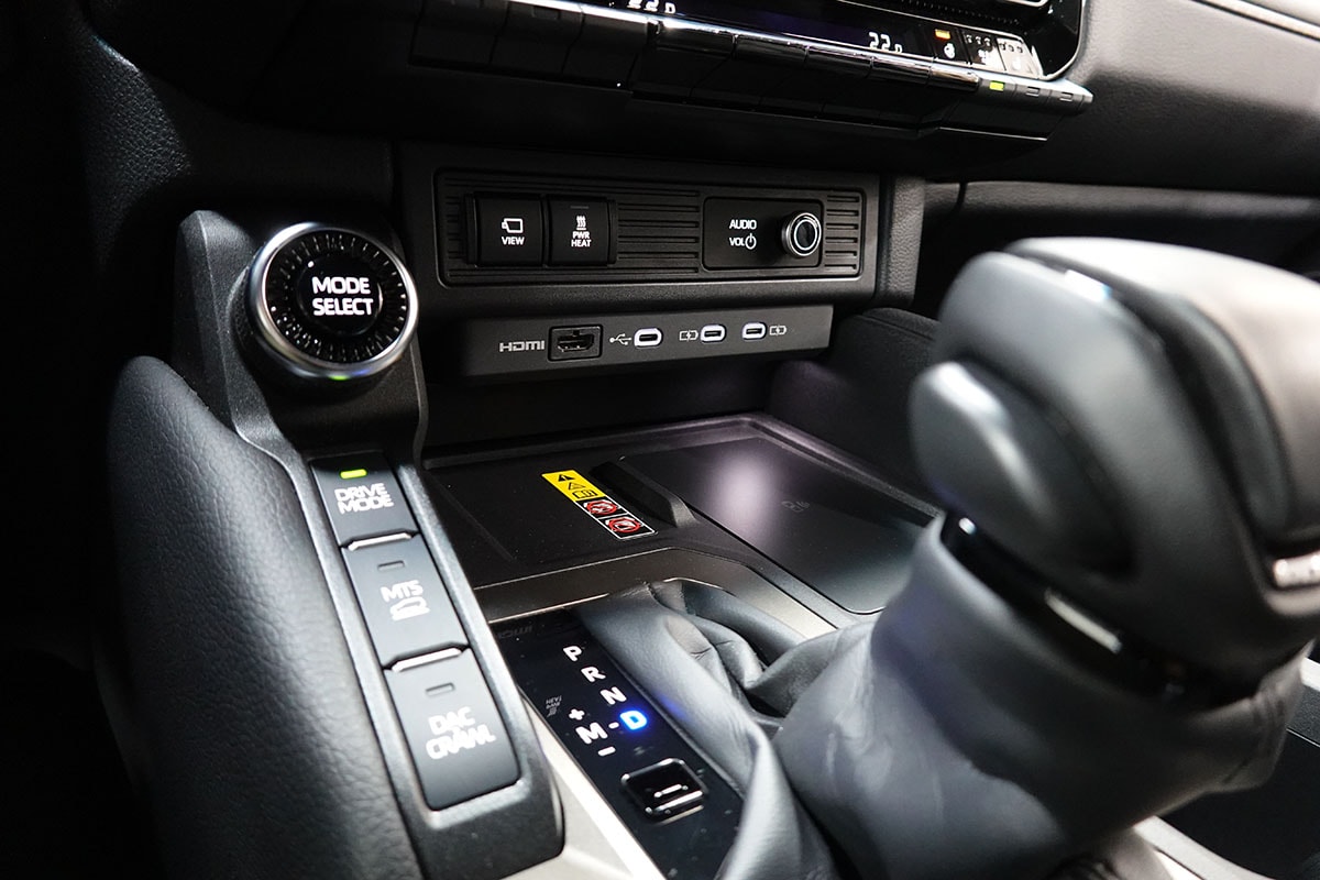 TOYOTA Land Cruiser 2.8TD First Edition-image-16