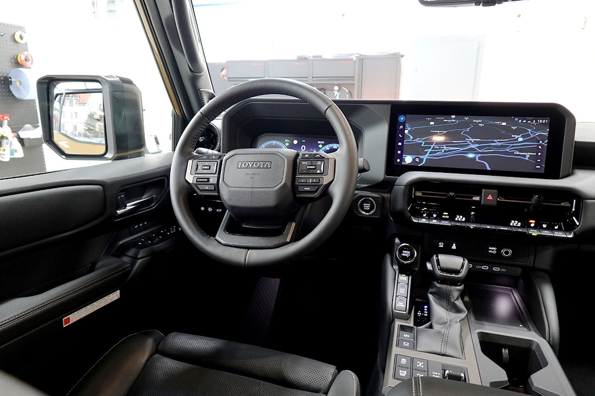 TOYOTA Land Cruiser 2.8TD First Edition-image-7
