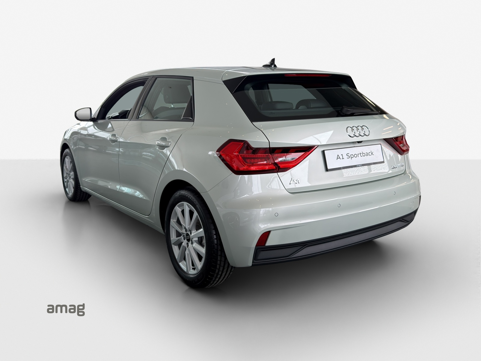 AUDI A1 Sportback 30 TFSI Attraction S-tronic-showroom-element-2