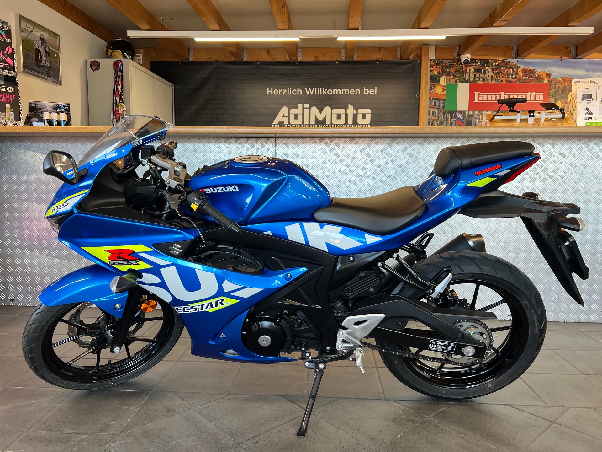 SUZUKI GSX-R 125-image-3