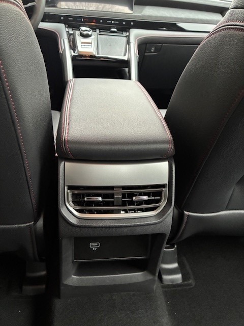MAXUS T60 Max 2.0TDI 4x4 Automat-image-10