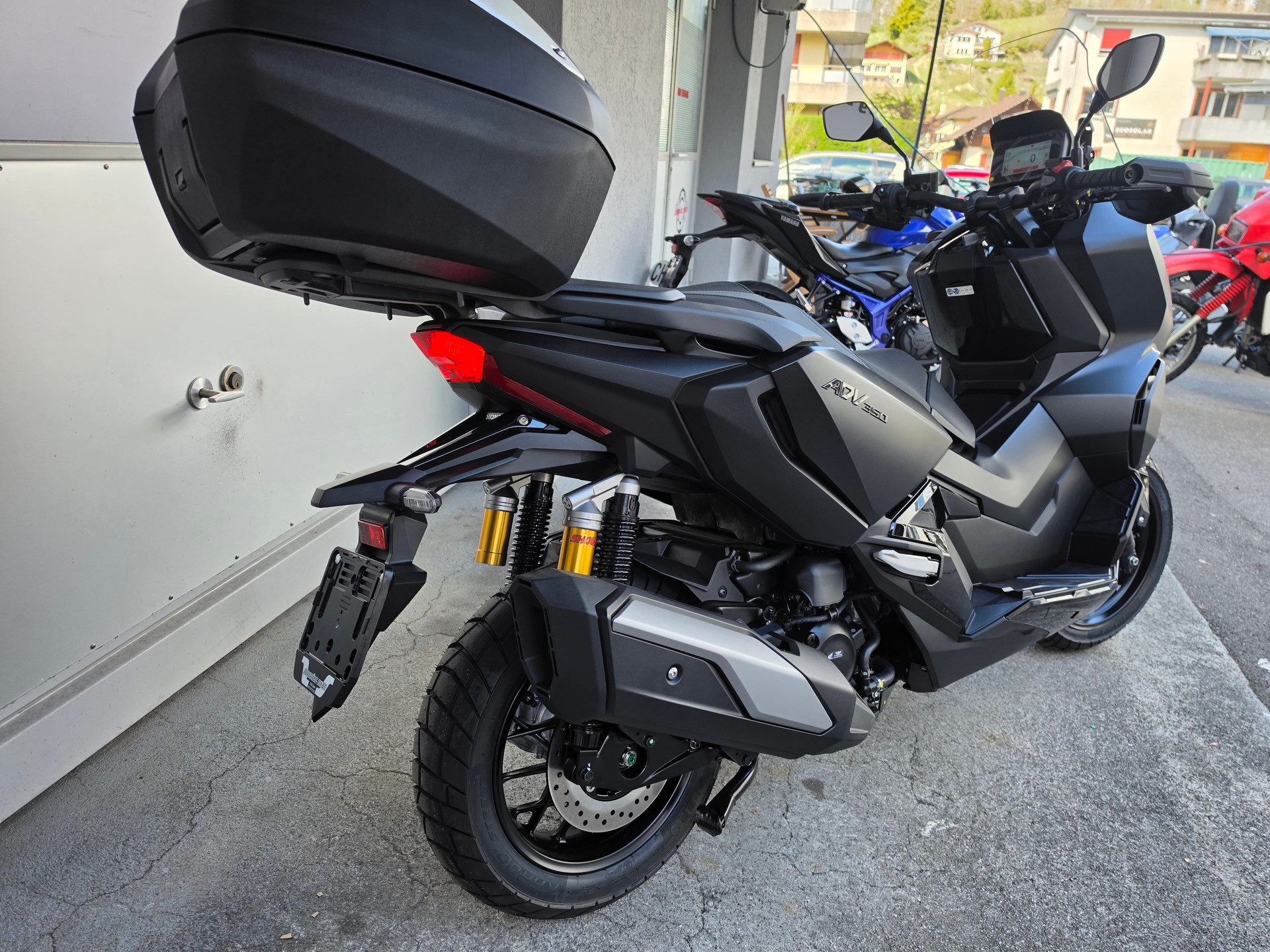 HONDA ADV 350-image-2