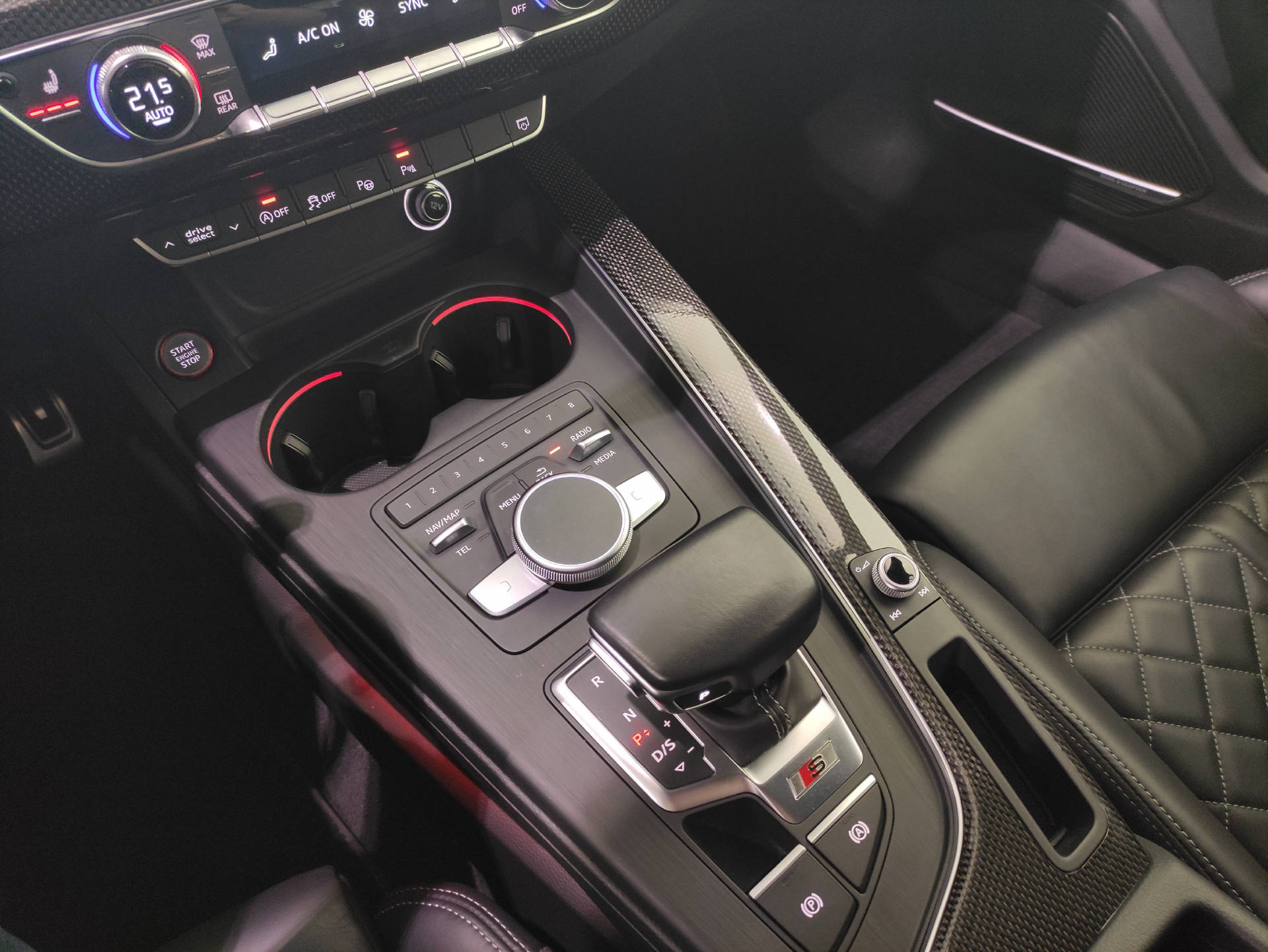 AUDI S4 Avant 3.0 V6 TFSI quattro S-Tronic-image-10