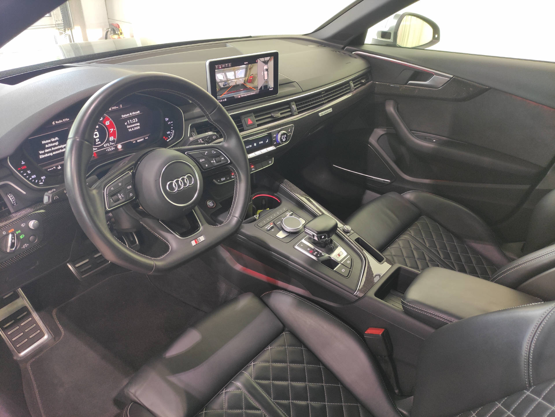 AUDI S4 Avant 3.0 V6 TFSI quattro S-Tronic-showroom-element-3