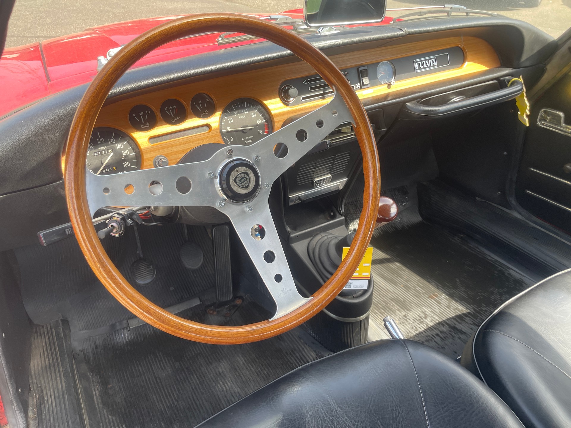 LANCIA Fulvia 1.3 Sport Zagato * Veteran*-image-13