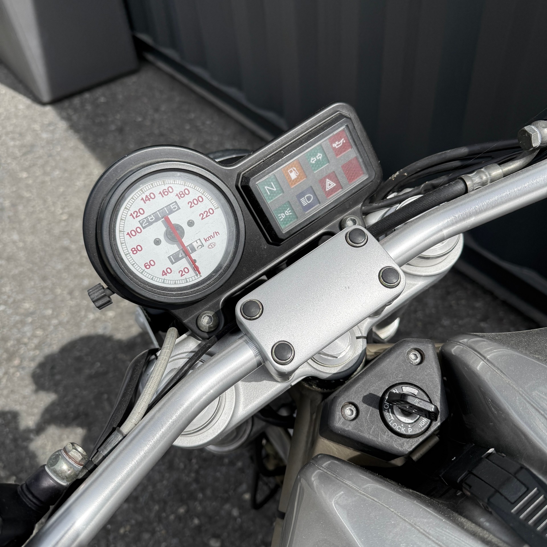 DUCATI Monster 600-image-3