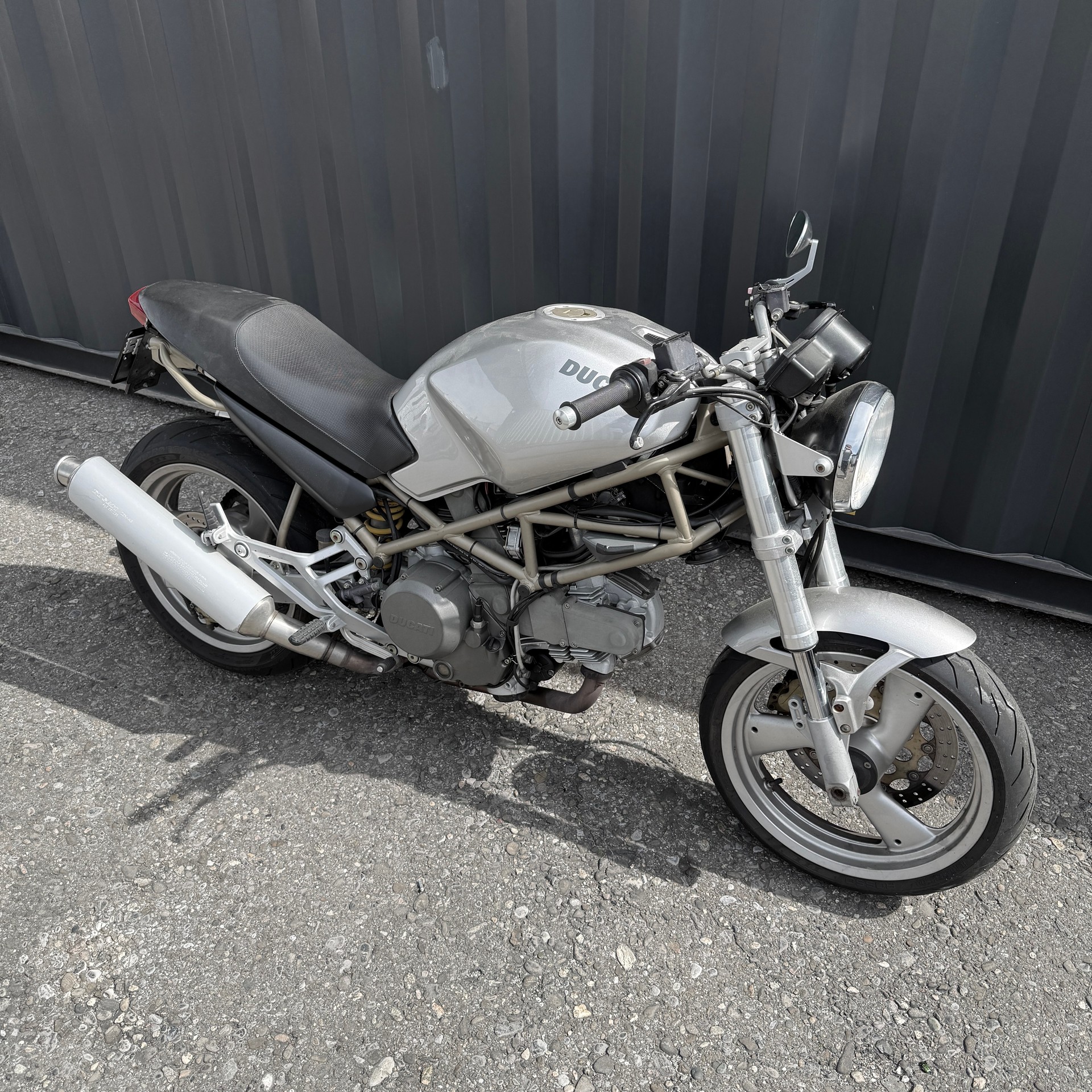 DUCATI Monster 600-image-4