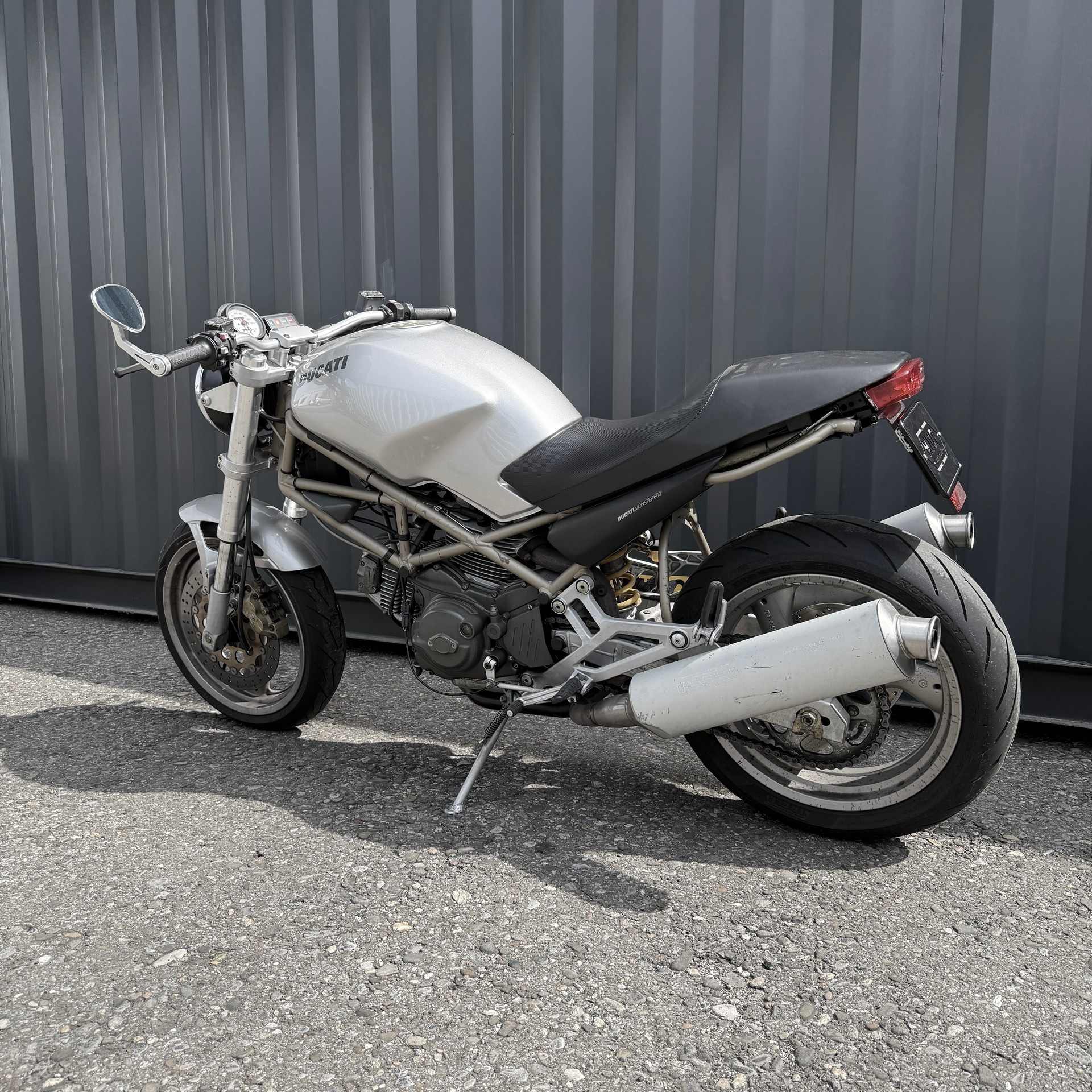 DUCATI Monster 600-image-5