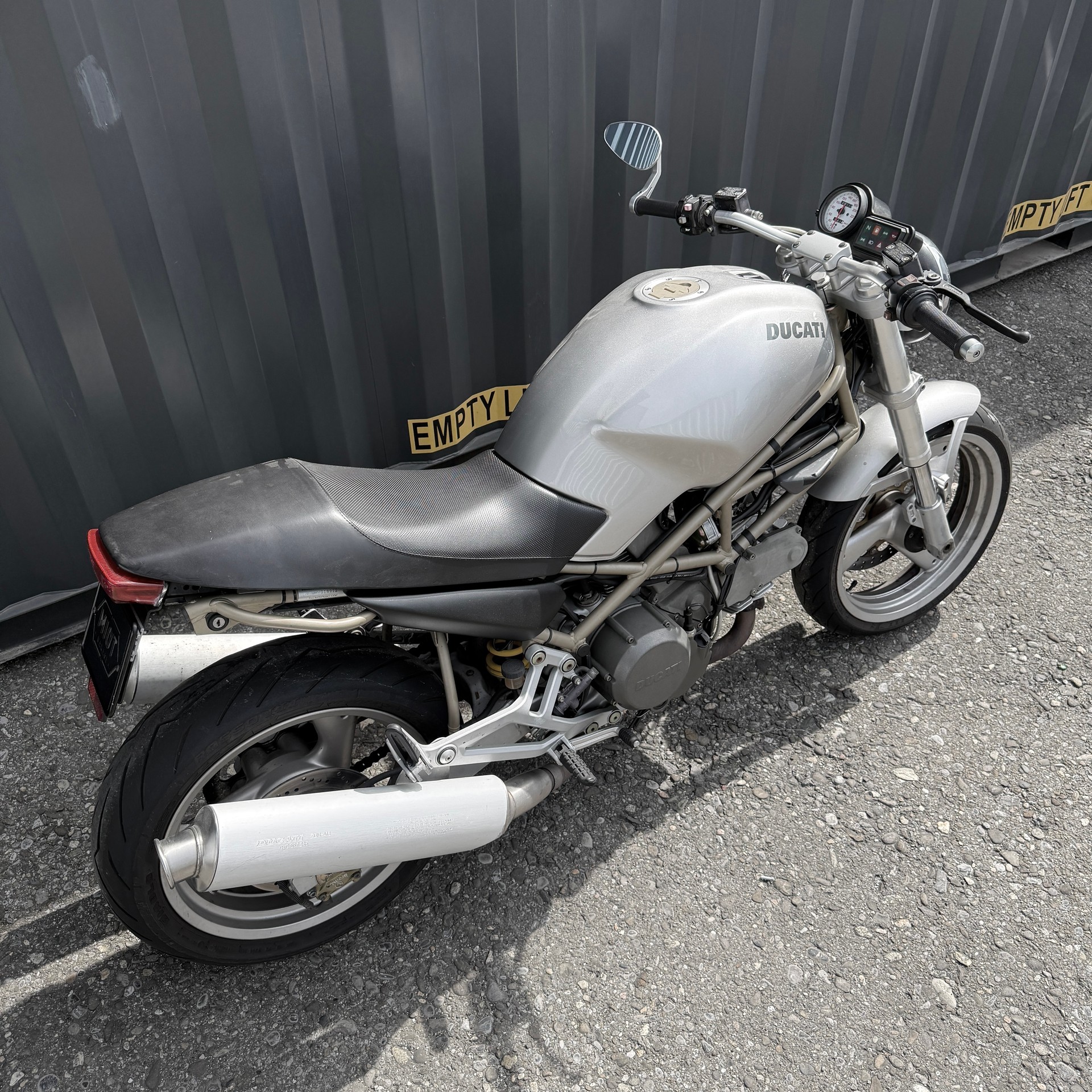 DUCATI Monster 600-image-10