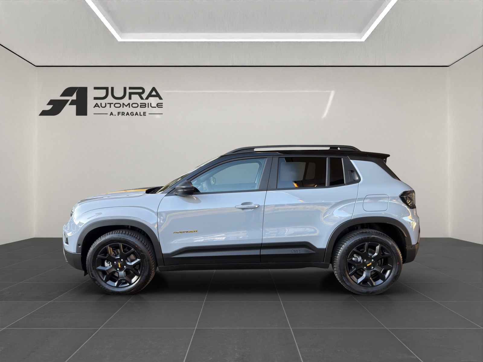 JEEP Avenger 1.2 MHEV The North Face 4xe-image-3