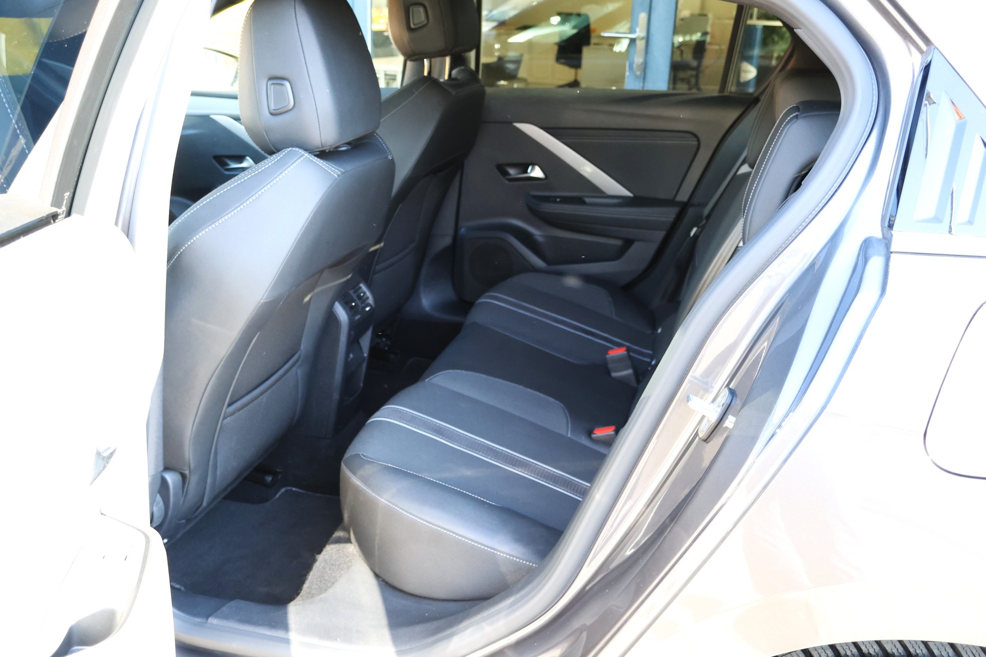 OPEL Astra 1.6 PHEV GS-image-11