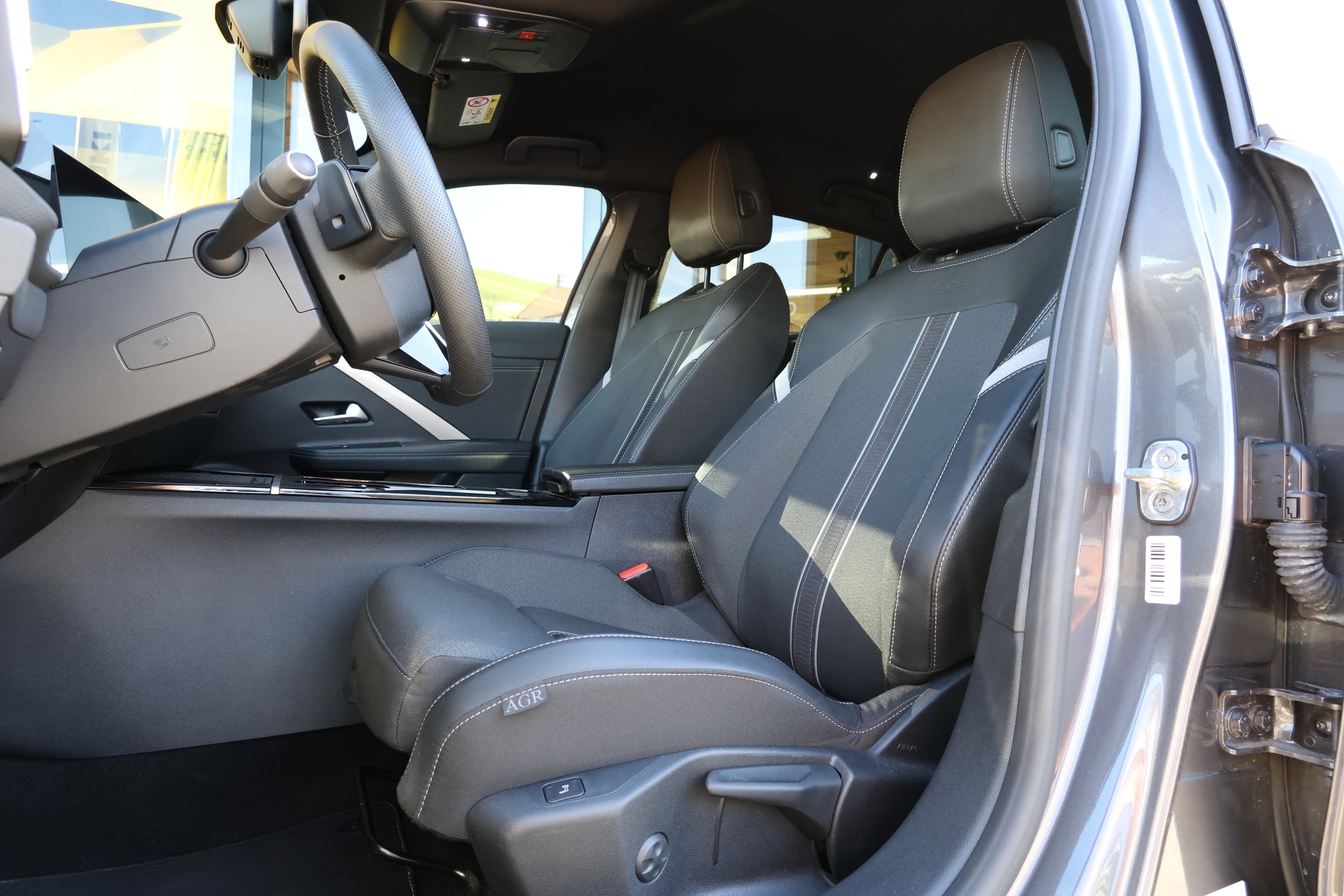 OPEL Astra 1.6 PHEV GS-image-9