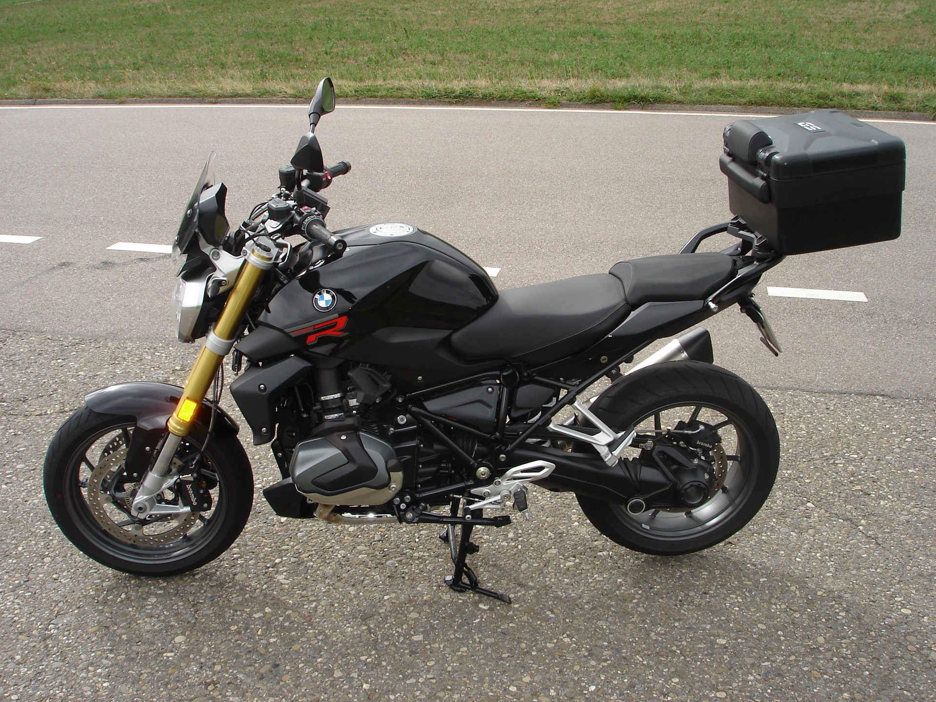BMW R 1250 R-image-1