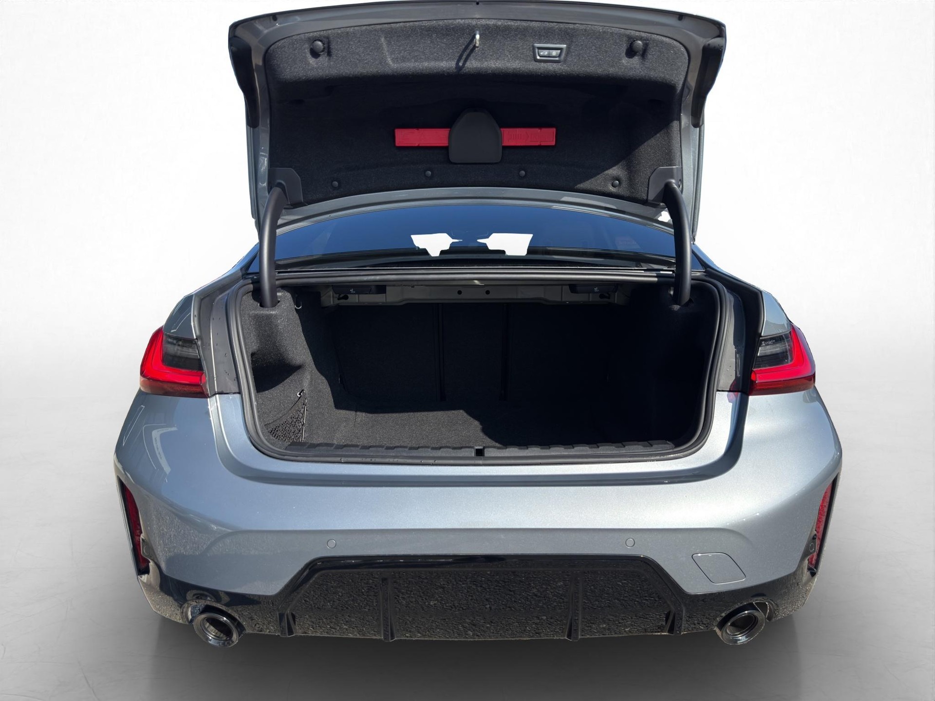 BMW 320d xDrive 48V Steptronic M Sport-image-7