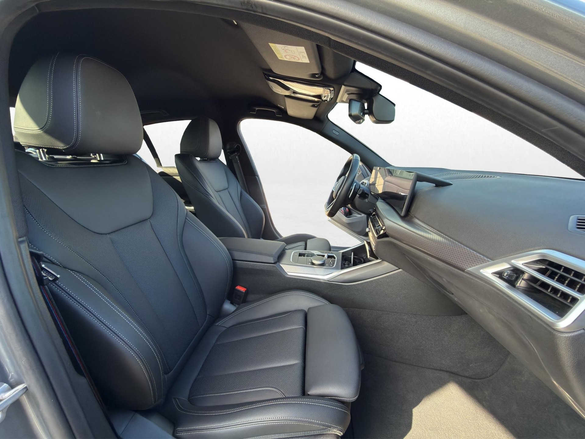 BMW 320d xDrive SAG-image-16