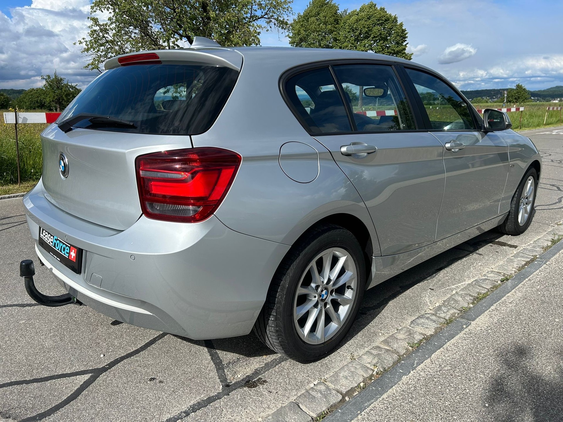 BMW 118i Urban Line Steptronic-image-5